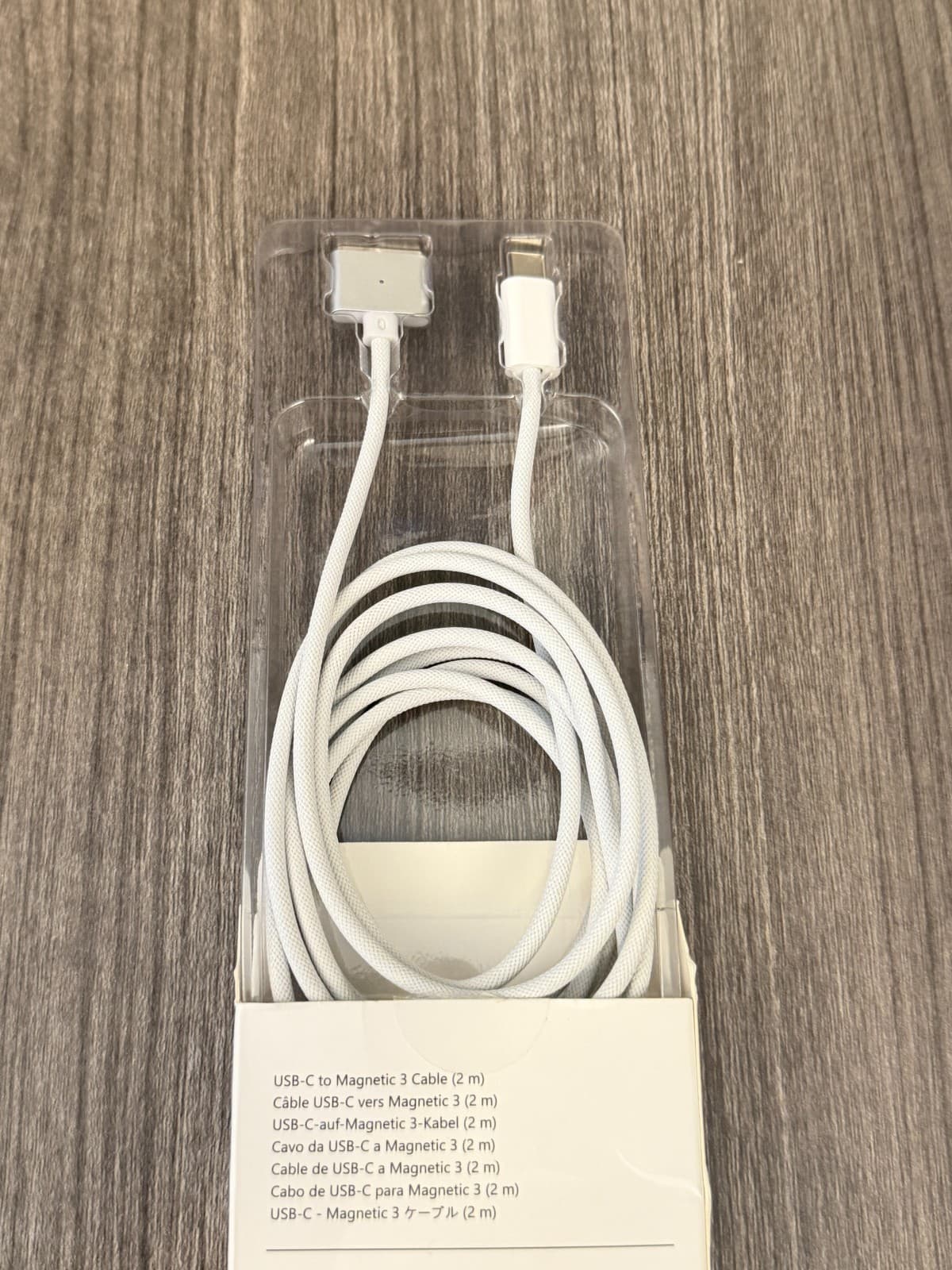 USB-C to Magnetic 3 Charging Cable 2M White for MacBook Open Box - Thumbnail 4