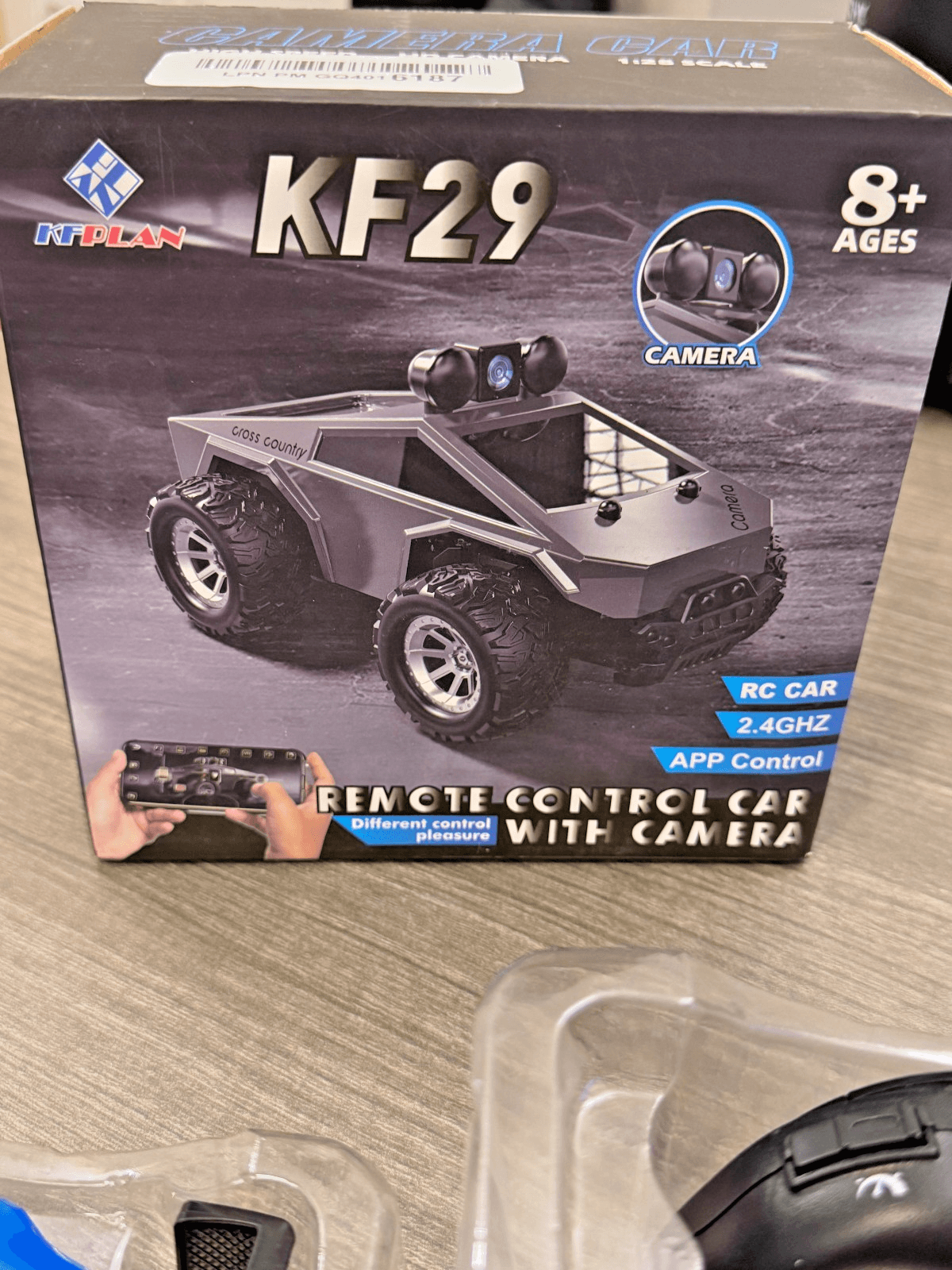 KF29 RC Camera Car 2.4GHz Remote Control App Control 2 Batteries Open Box - Thumbnail 3