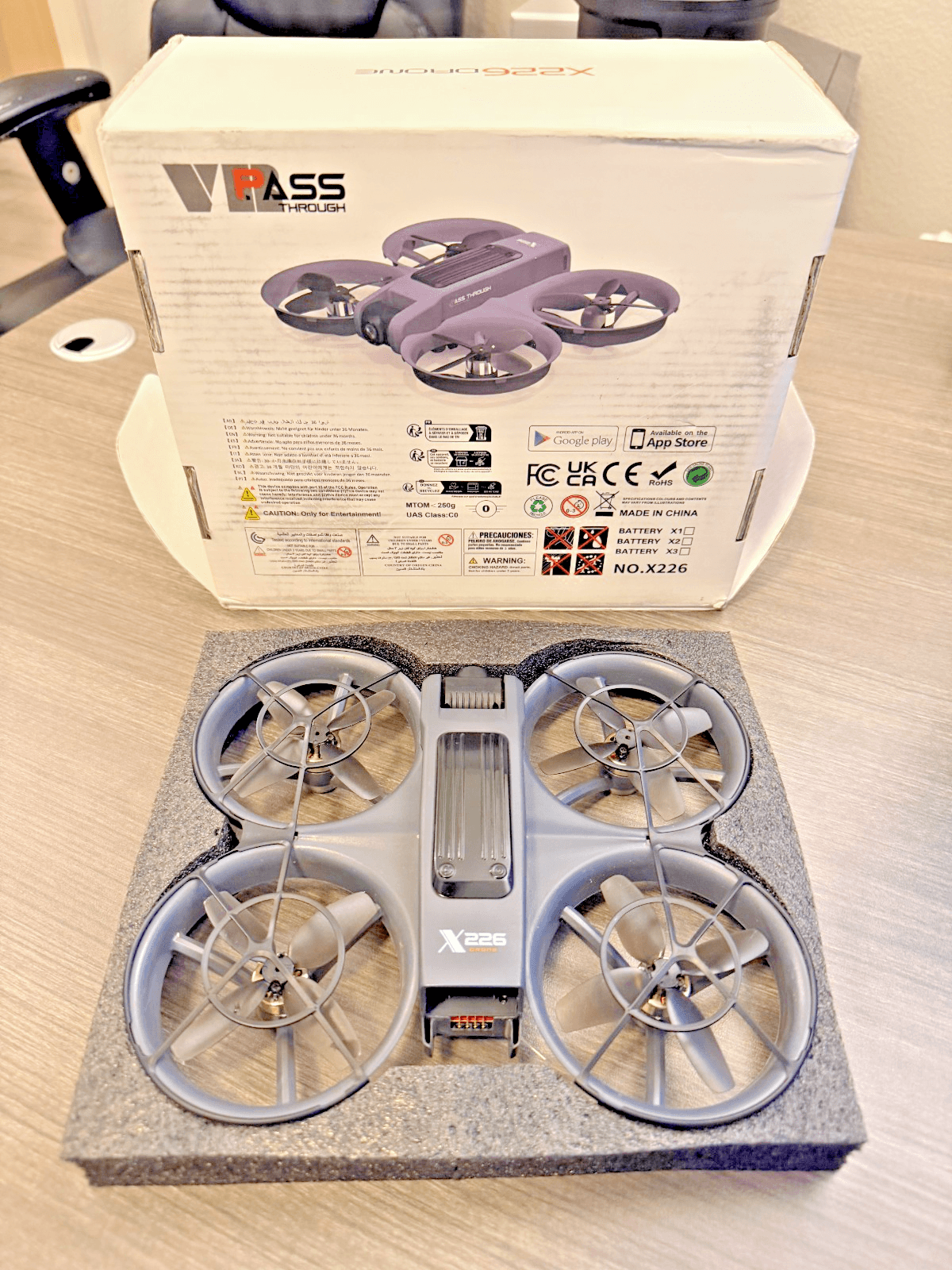 X226 VPass Through Brushless FPV Camera Drone VR Goggles Remote Open Box - Thumbnail 3