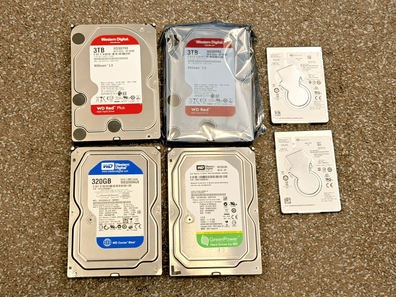 Lot of 6 SATA Hard Drives WD Seagate 3TB 1TB 320GB 2.5" 3.5" HDD - Thumbnail 2