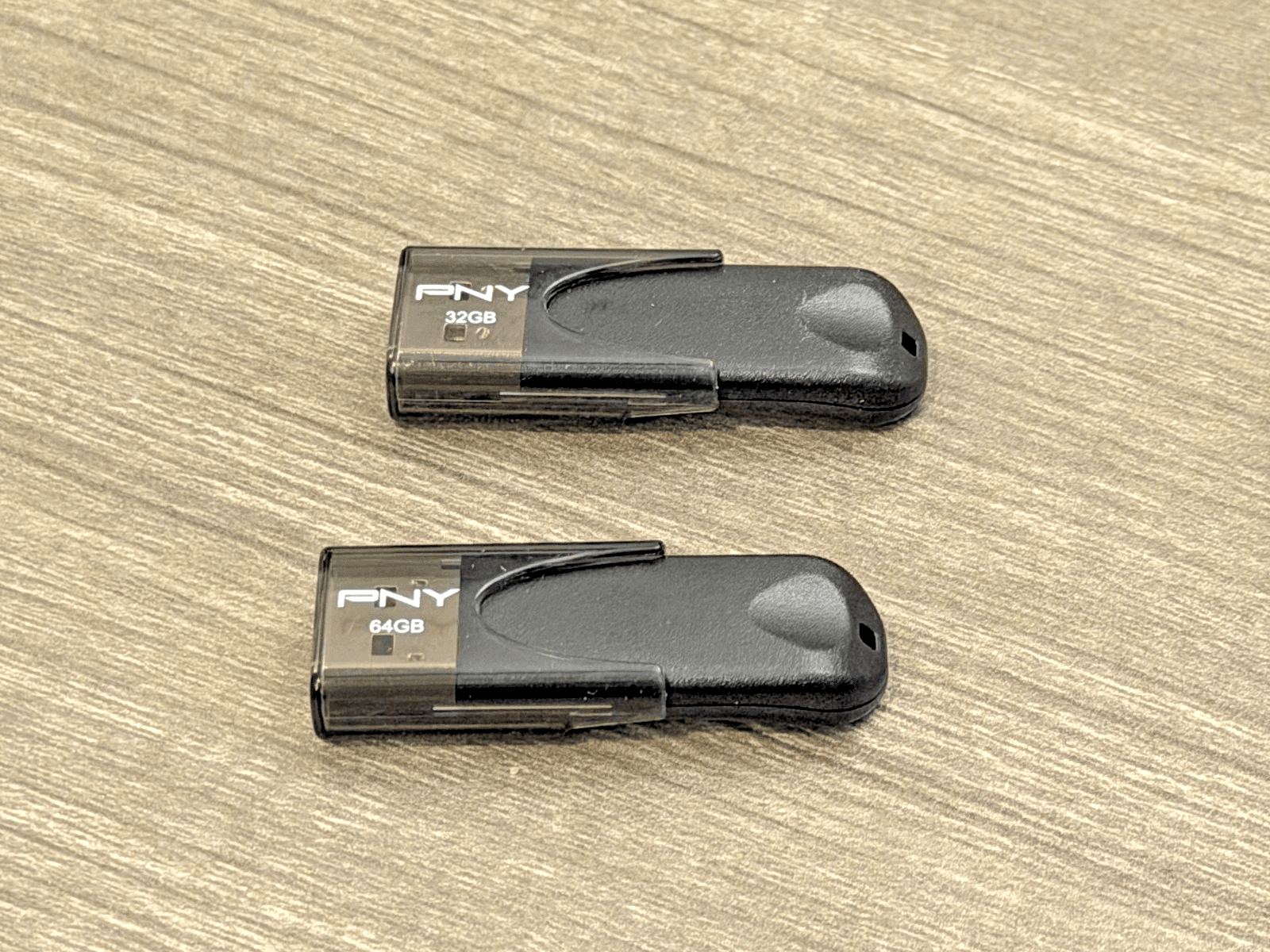 Lot of 8 PNY USB Flash Drives 416GB Total 128GB 64GB 32GB 16GB Thumb Drives - Thumbnail 5