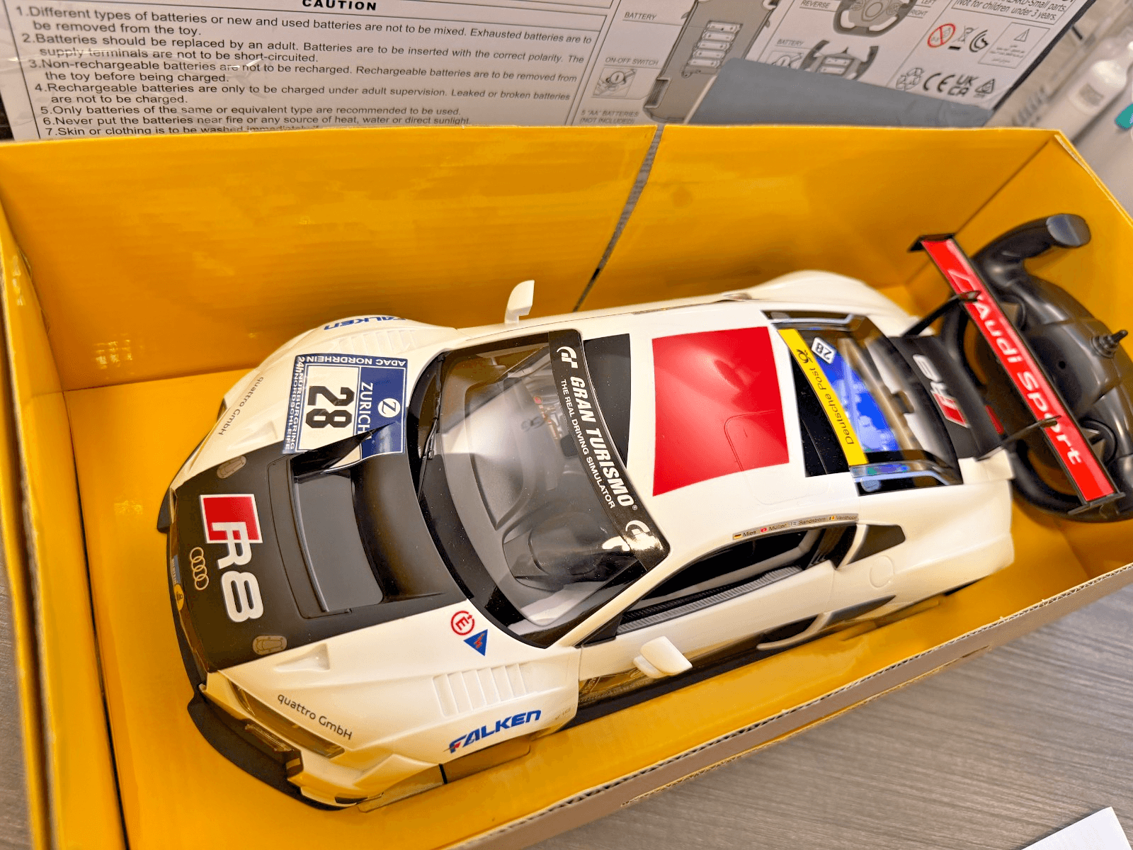Rastar Audi R8 LMS Gran Turismo 1:14 RC Car w Remote White New - Thumbnail 6