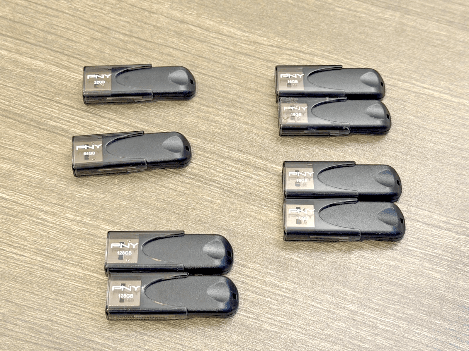 Lot of 8 PNY USB Flash Drives 416GB Total 128GB 64GB 32GB 16GB Thumb Drives - Thumbnail 2