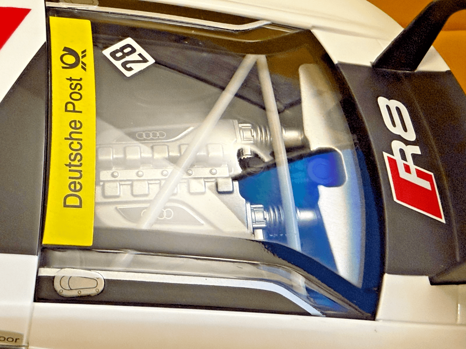 Rastar Audi R8 LMS Gran Turismo 1:14 RC Car w Remote White New - Thumbnail 4