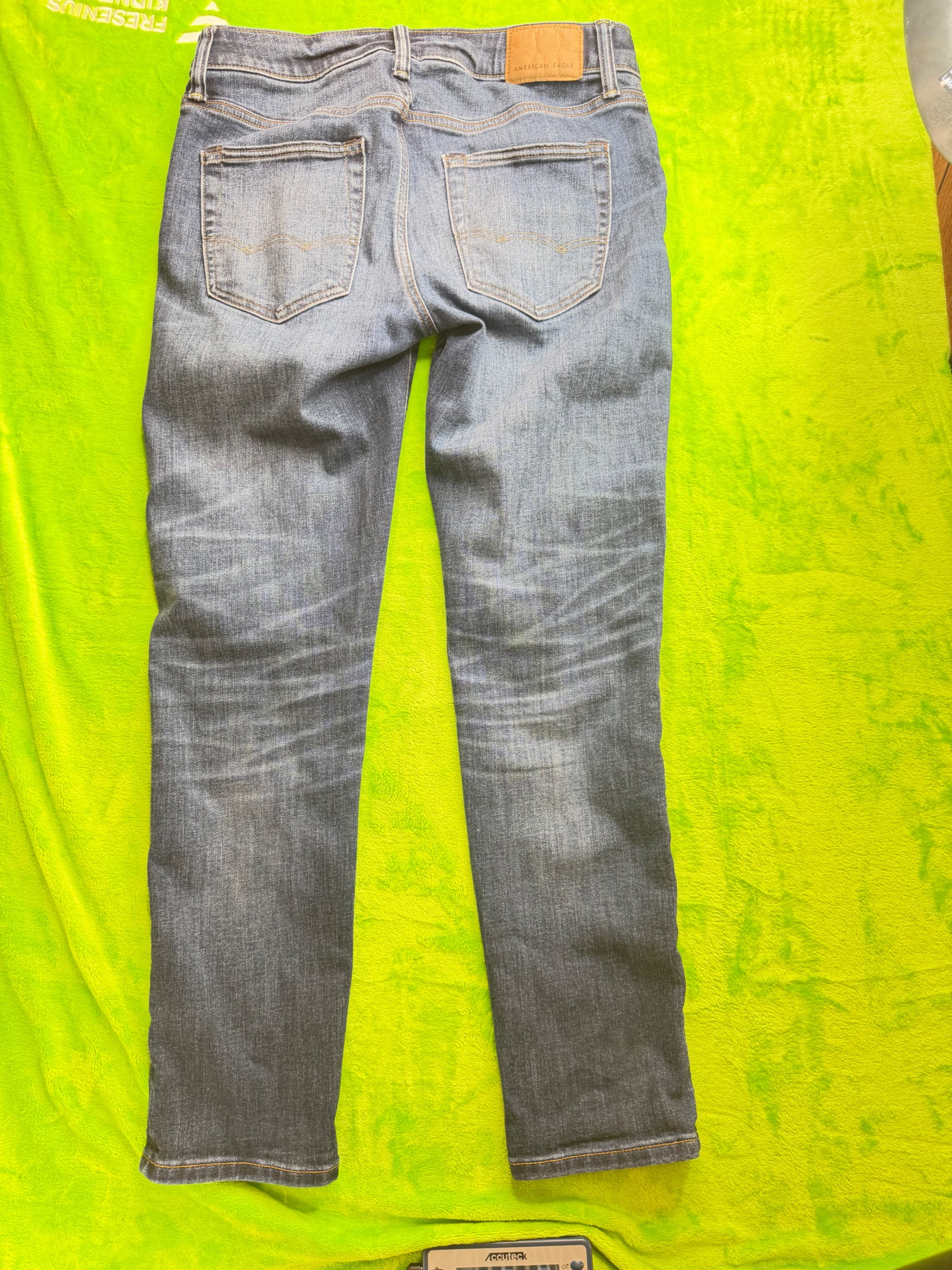 American Eagle AirFlex+ Temp Tech Jeans Mens 30x30 Med Wash - Thumbnail 2