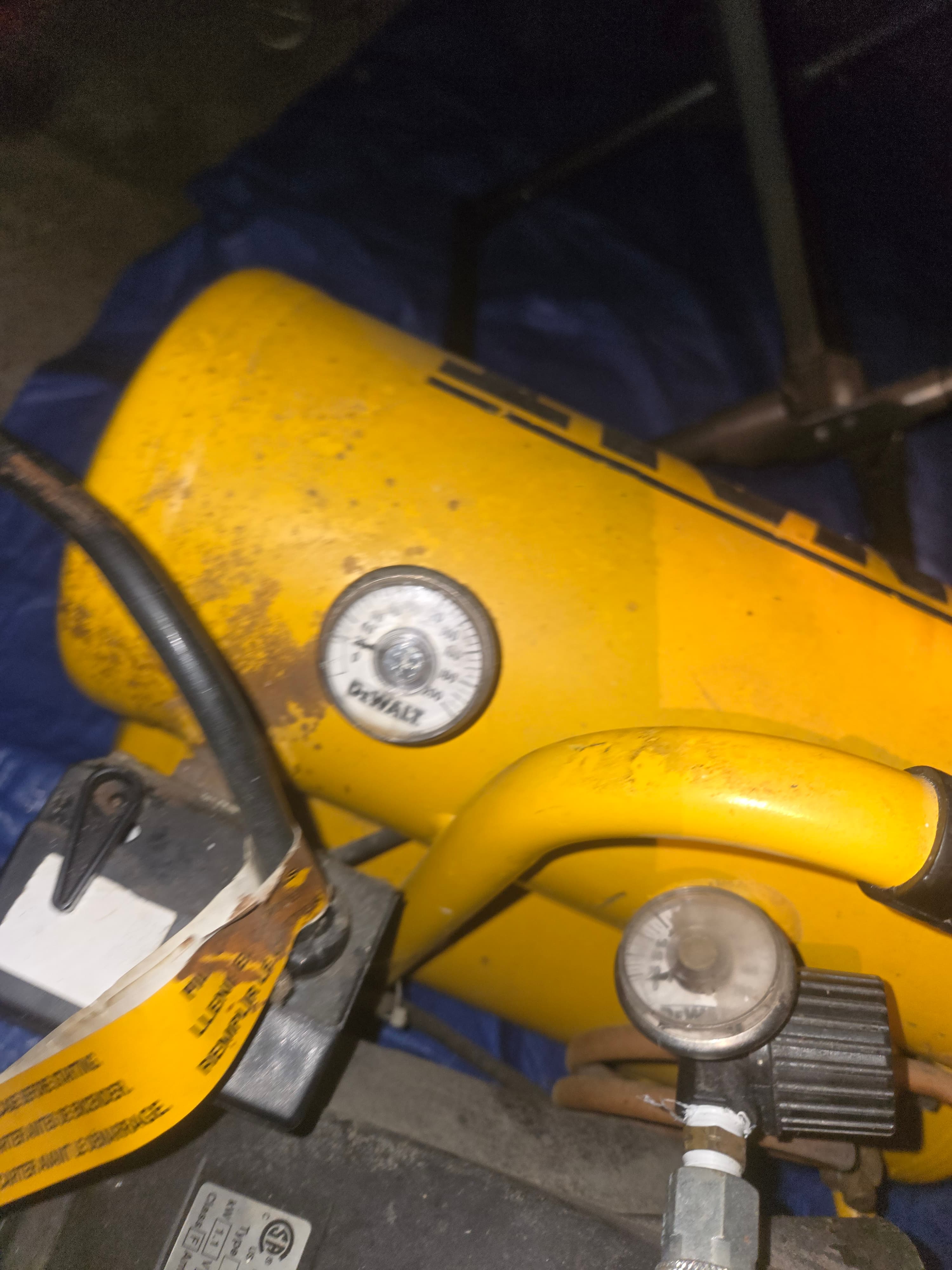 DeWalt Emglo Air Compressor Twin Stack - Thumbnail 5