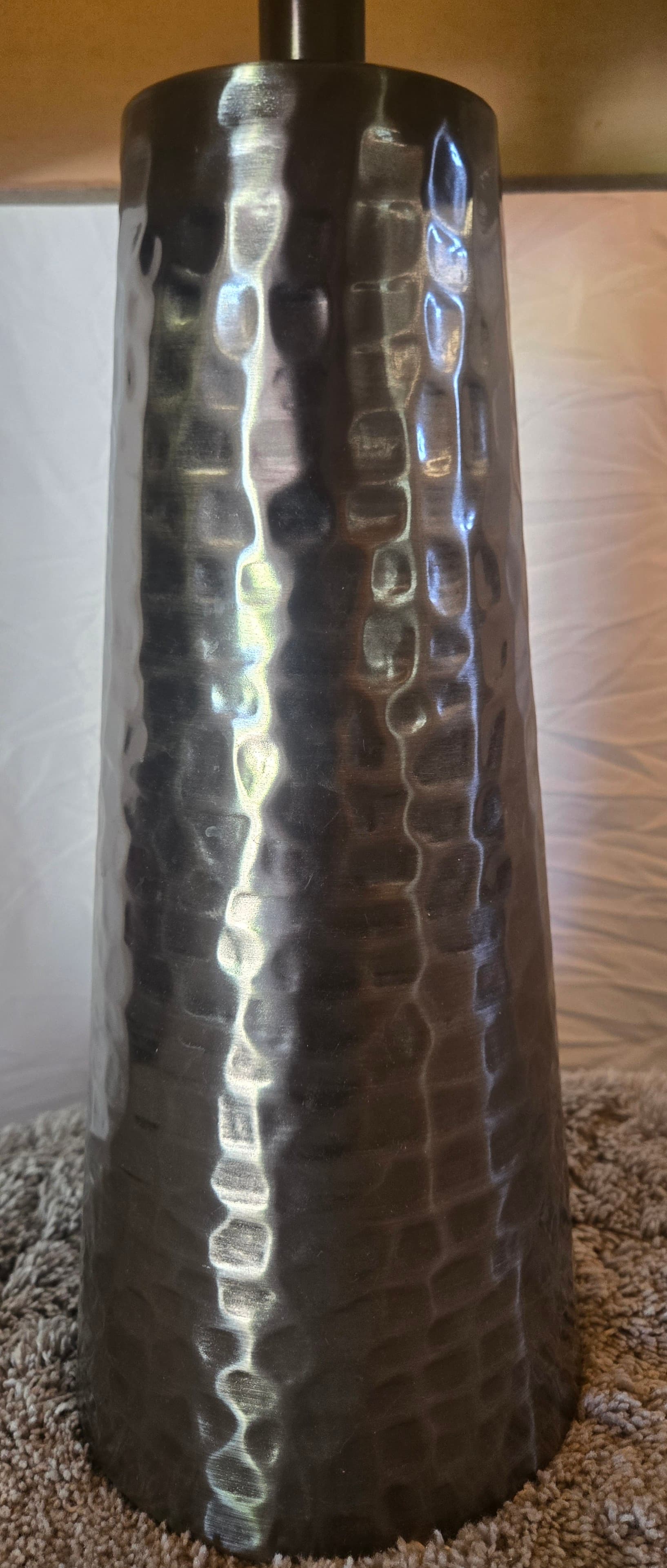 Hammered Metal Table Lamp with Square Linen Shade - Thumbnail 3