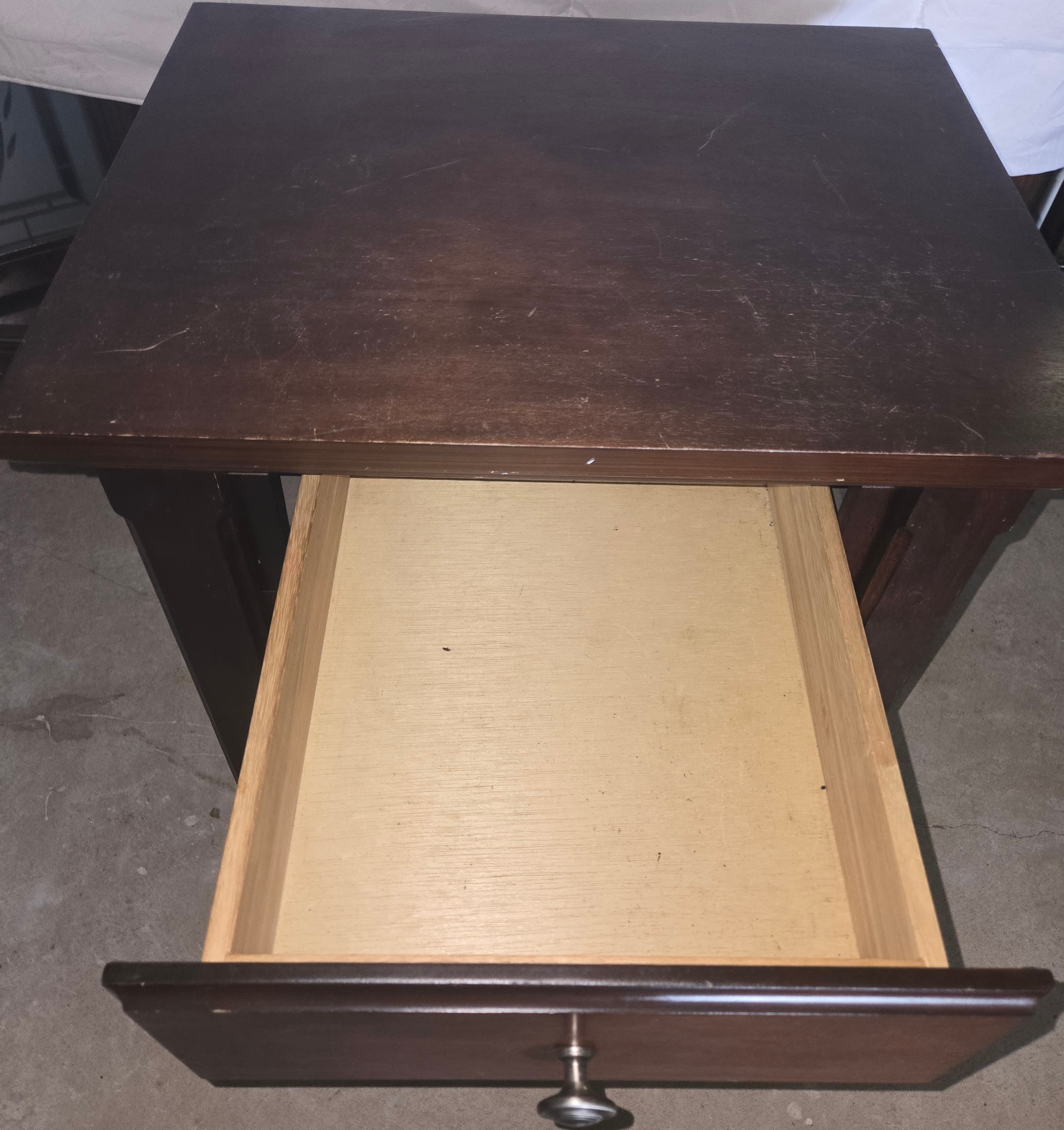 Wooden Nightstand with Drawer and Shelf - Thumbnail 2