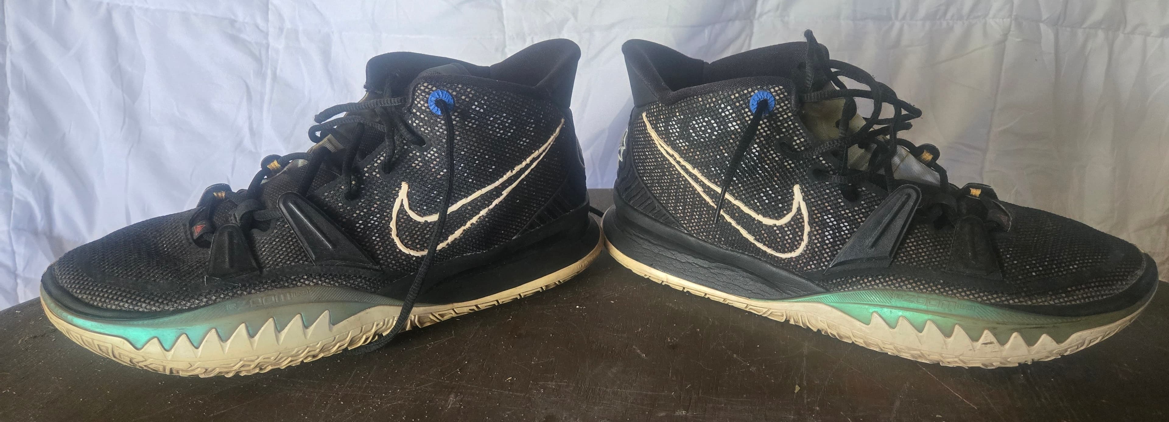 Nike Kyrie 7 Basketball Shoes Black Size 12 - Thumbnail 2