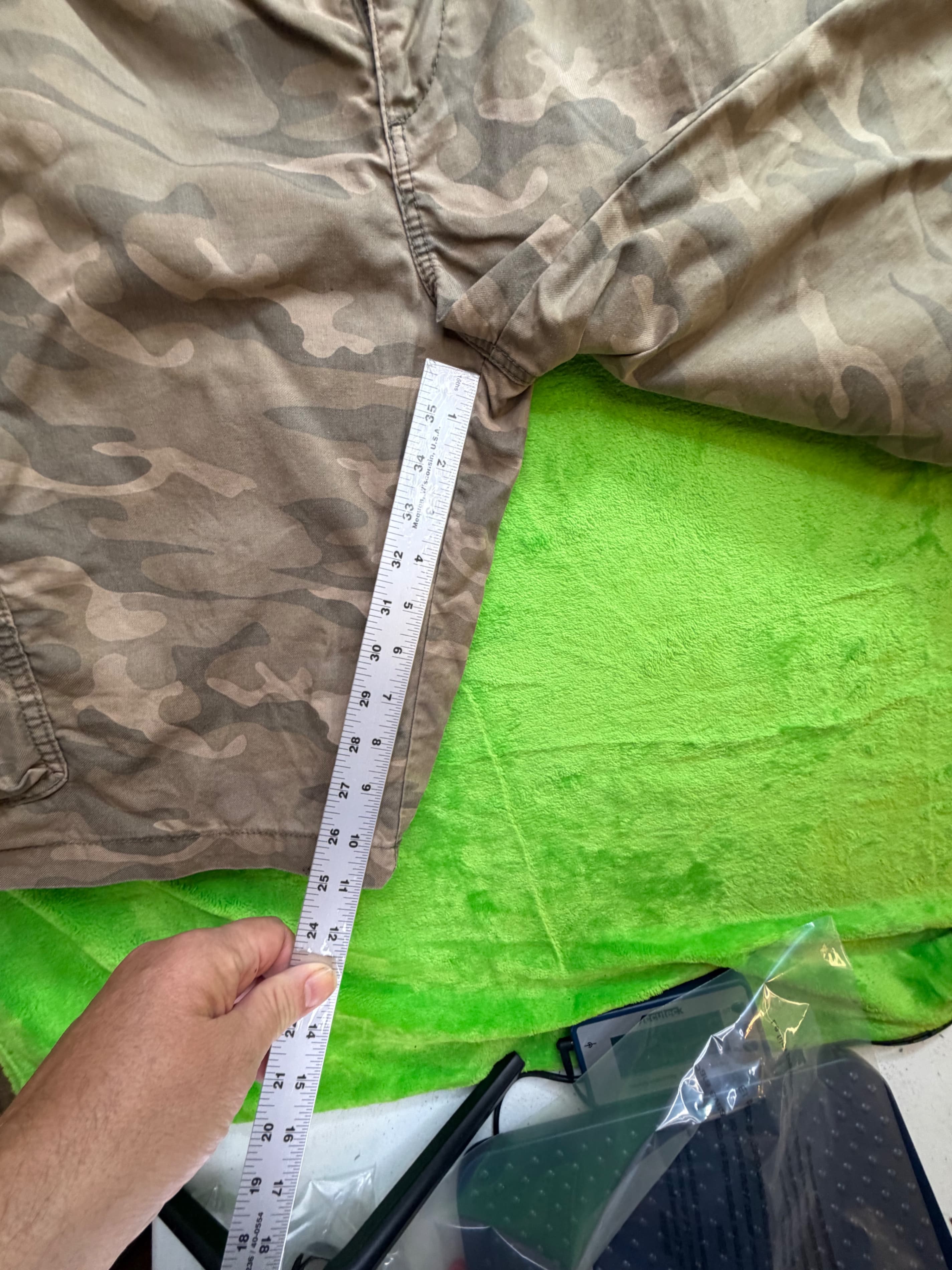 North Coast Mens Cargo Shorts Size 44 Desert Tan Camo Multi Pocket - Thumbnail 6