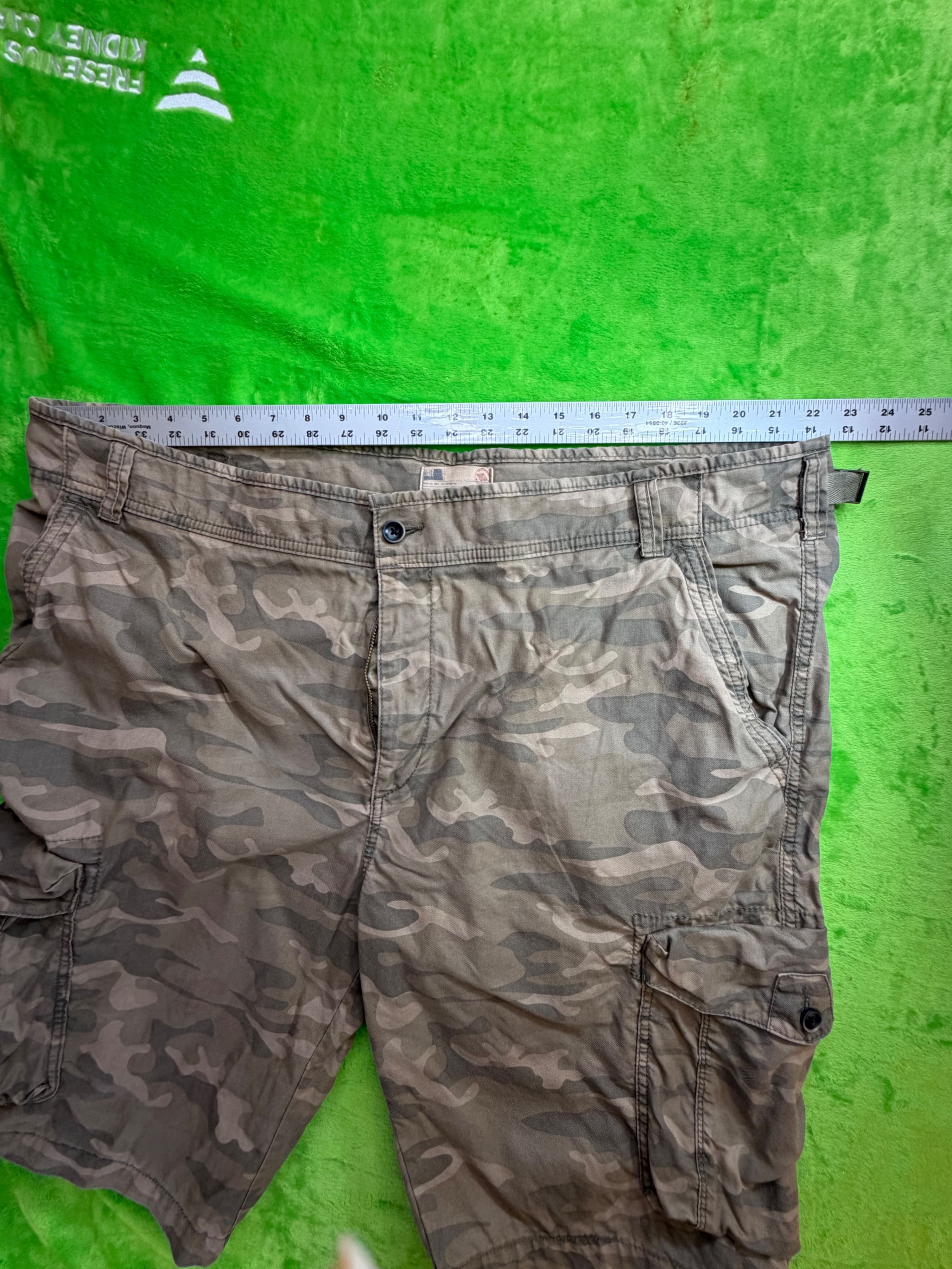 North Coast Mens Cargo Shorts Size 44 Desert Tan Camo Multi Pocket - Thumbnail 7