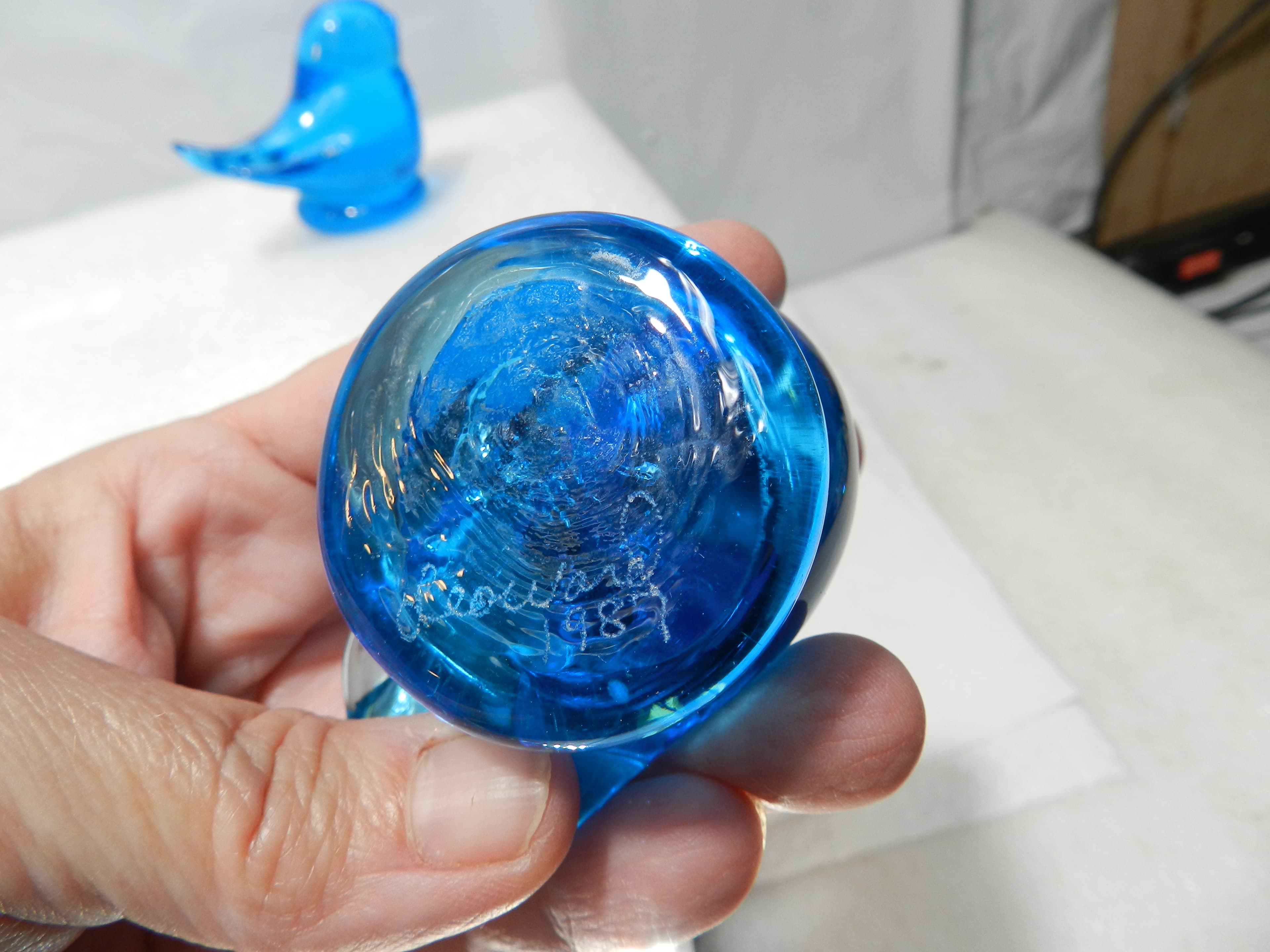 2 Authentic Terra Studios Bluebird of Happiness Glass Birds Leo Ward 1987 (N9J) - Thumbnail 8