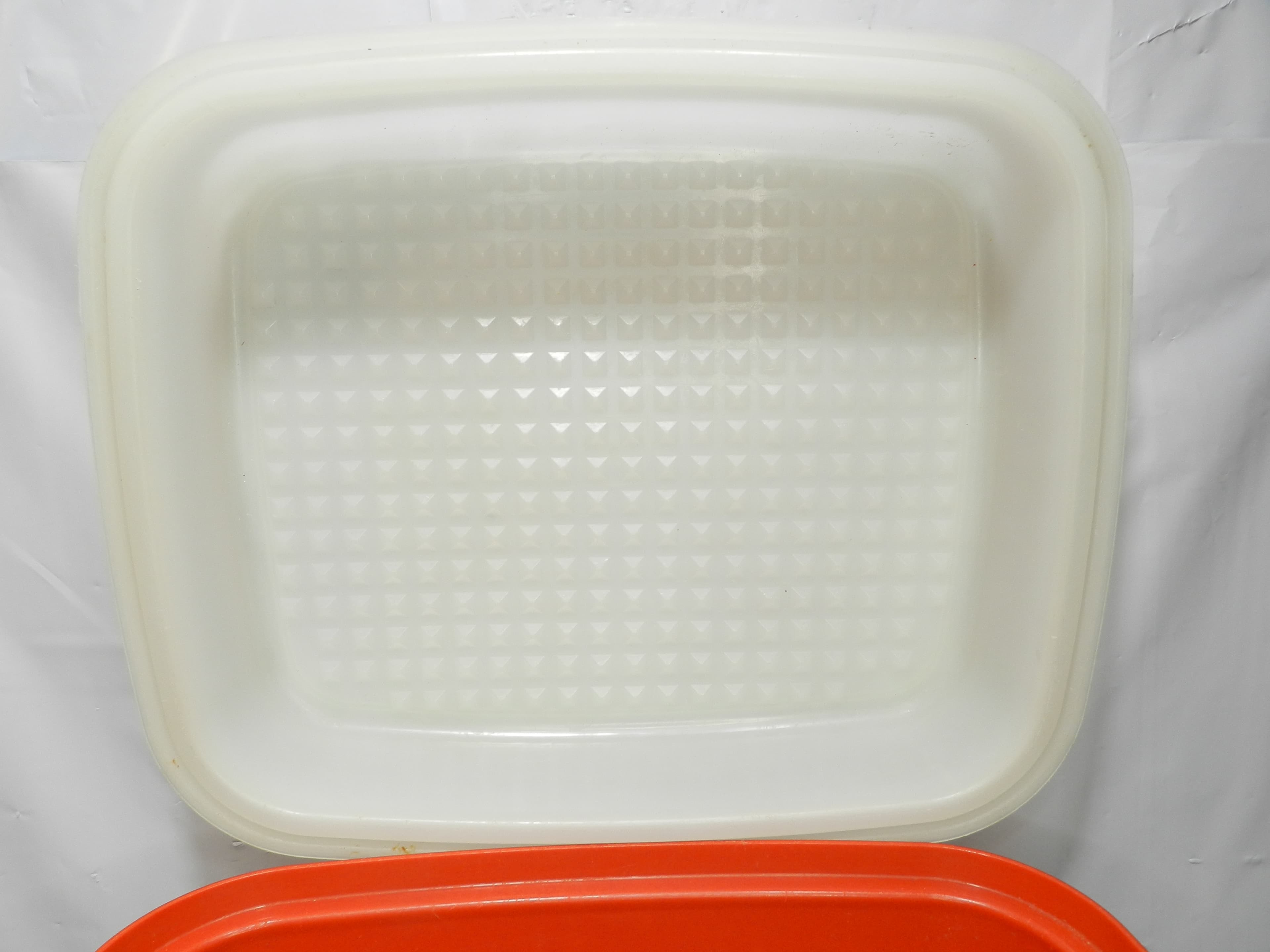 Tupperware Season Serve Marinating Container Paprika Red Vintage Air Tight N10J - Thumbnail 2