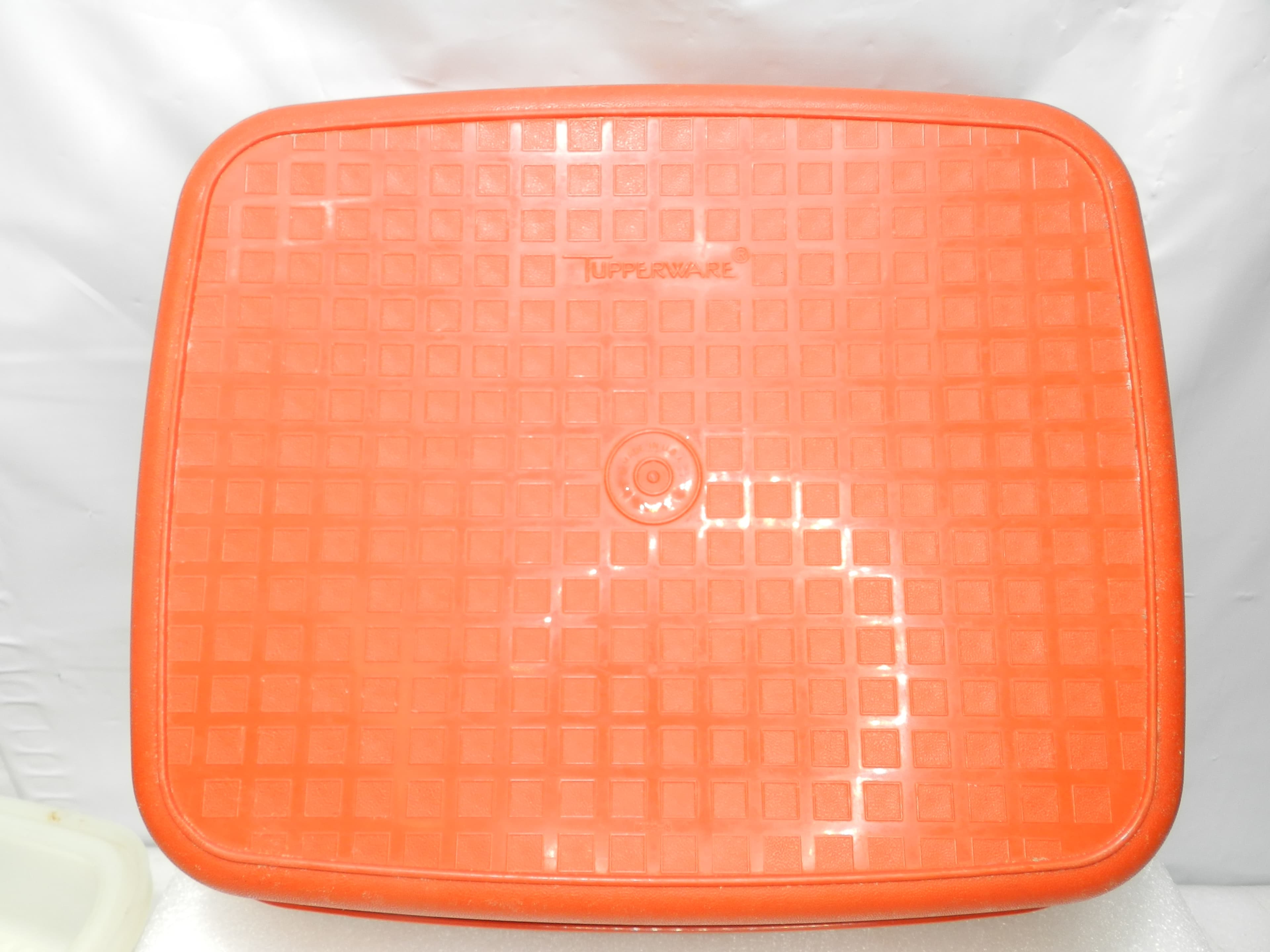 Tupperware Season Serve Marinating Container Paprika Red Vintage Air Tight N10J - Thumbnail 5