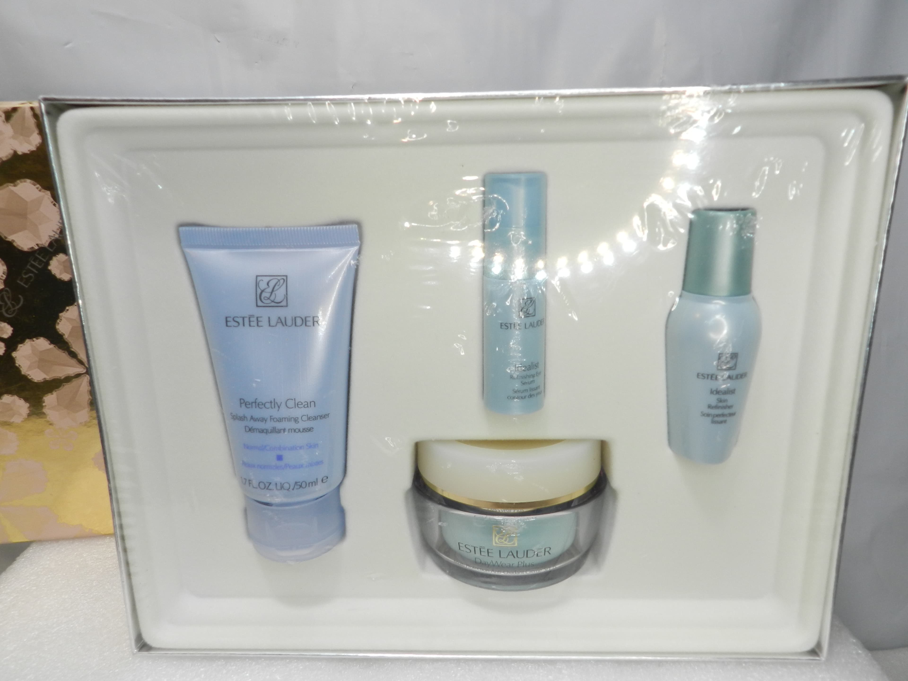 Estee Lauder Daywear Plus Daily Skin Protectors Normal/Combo Skin Travel (N11J) - Thumbnail 2