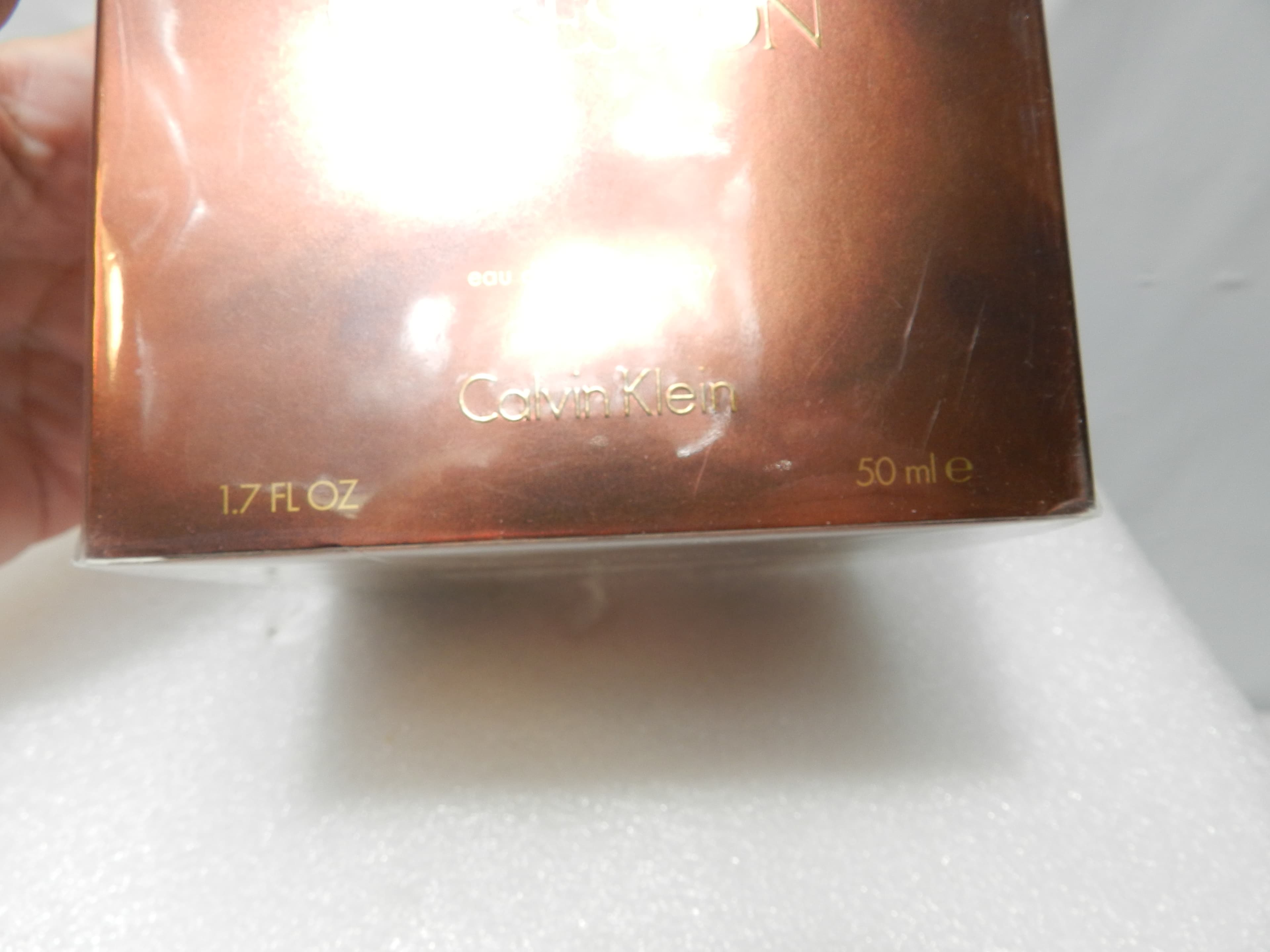 Calvin Klein Secret Obsession Eau de Parfum Spray 1.7 fl oz 50 ml  (N13JK) - Thumbnail 6