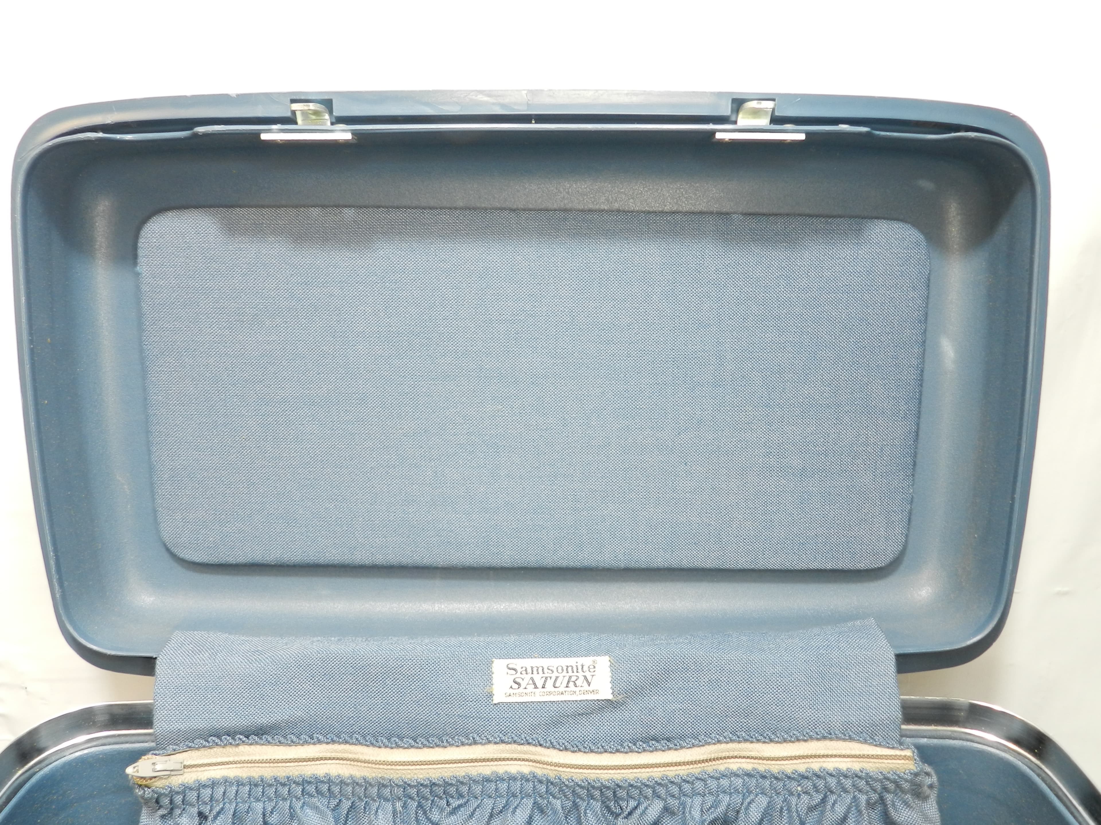 Vintage Samsonite Saturn Blue Makeup Hard Travel Case With Key  (N16J) - Thumbnail 2