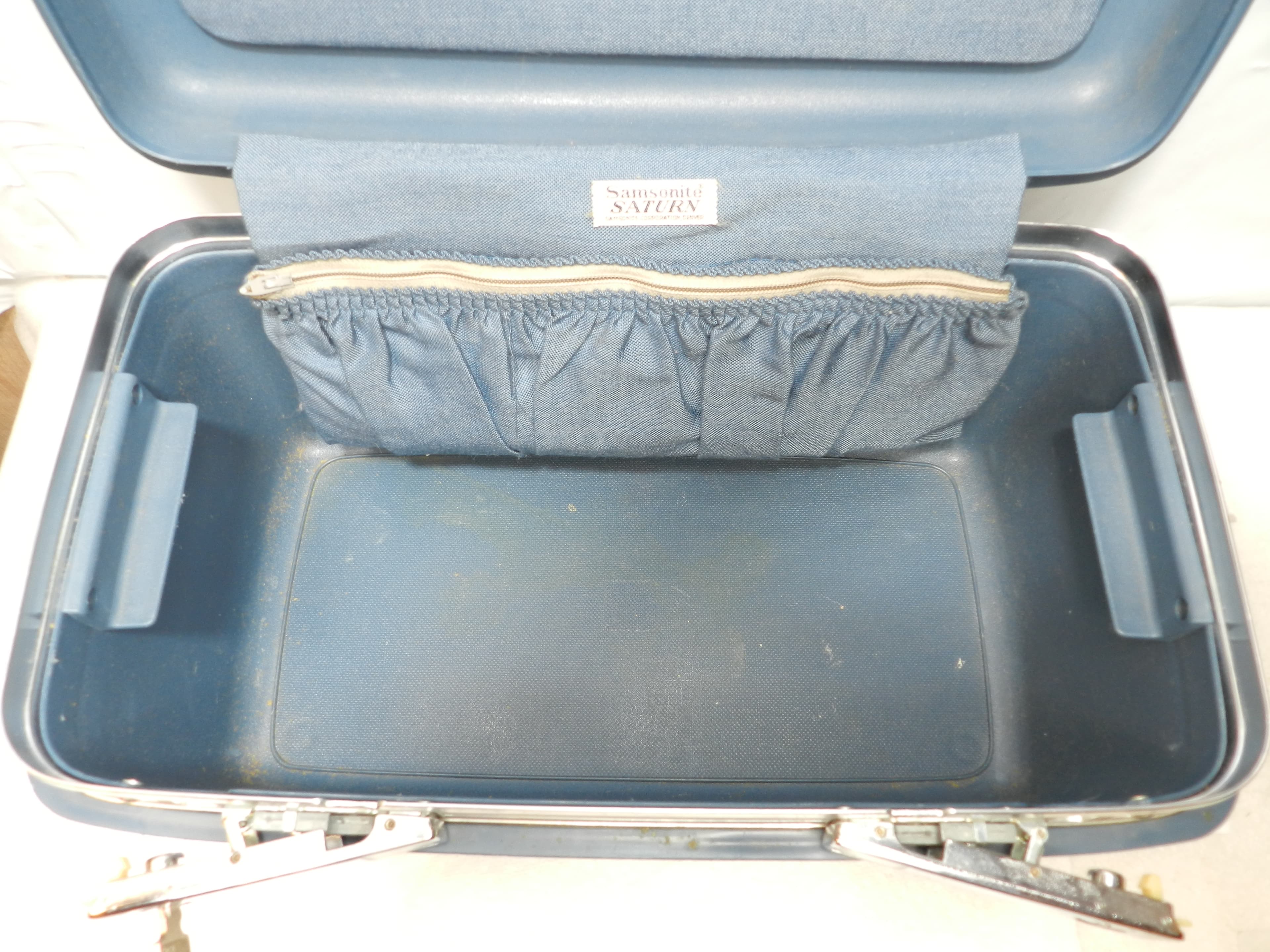 Vintage Samsonite Saturn Blue Makeup Hard Travel Case With Key  (N16J) - Thumbnail 5