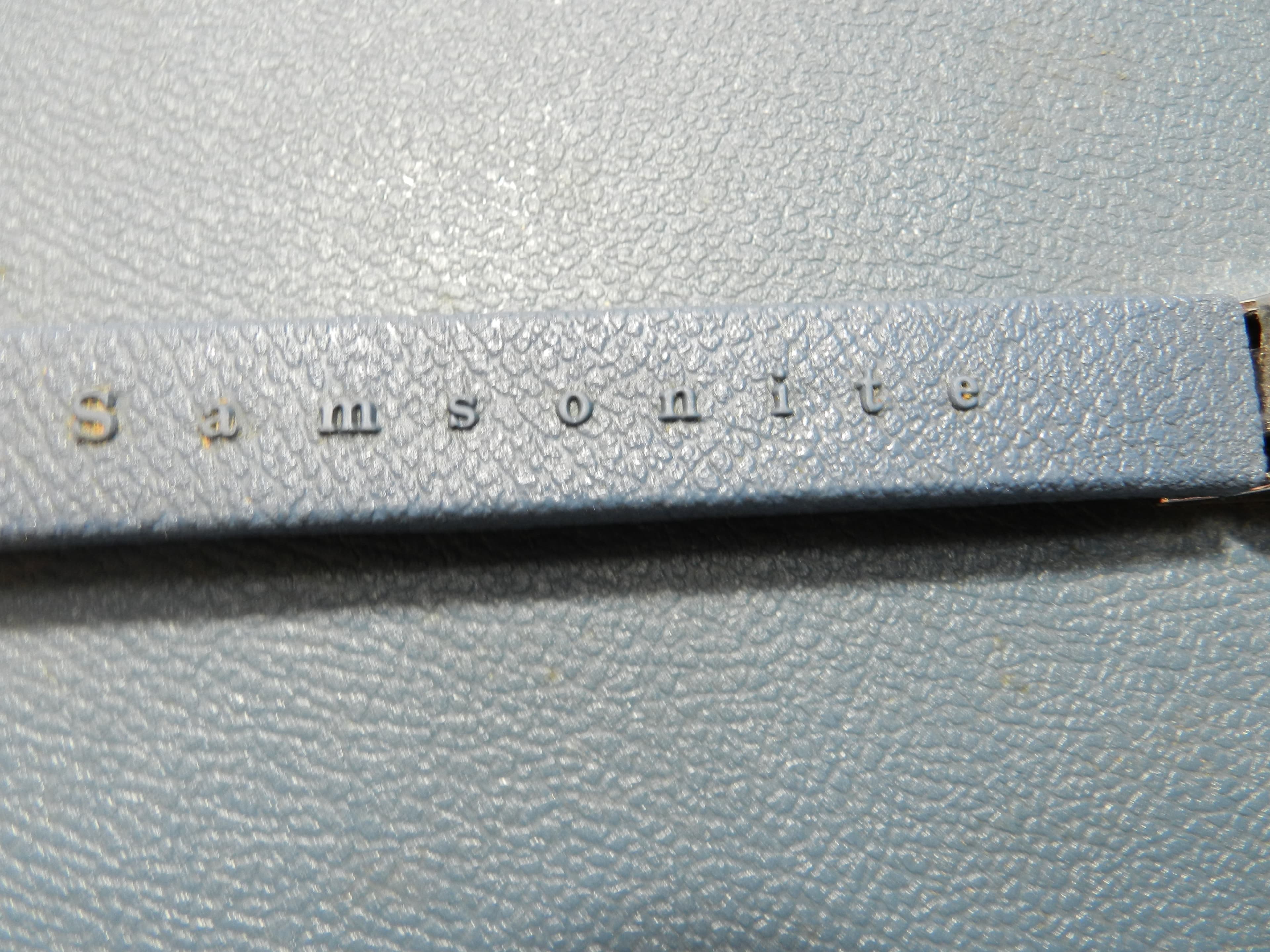 Vintage Samsonite Saturn Blue Makeup Hard Travel Case With Key  (N16J) - Thumbnail 10