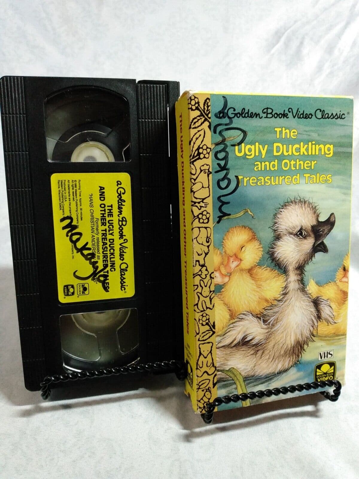 The Ugly Duckling and Other Treasured Tales VHS 1990 a Golden Book Video - Thumbnail 2