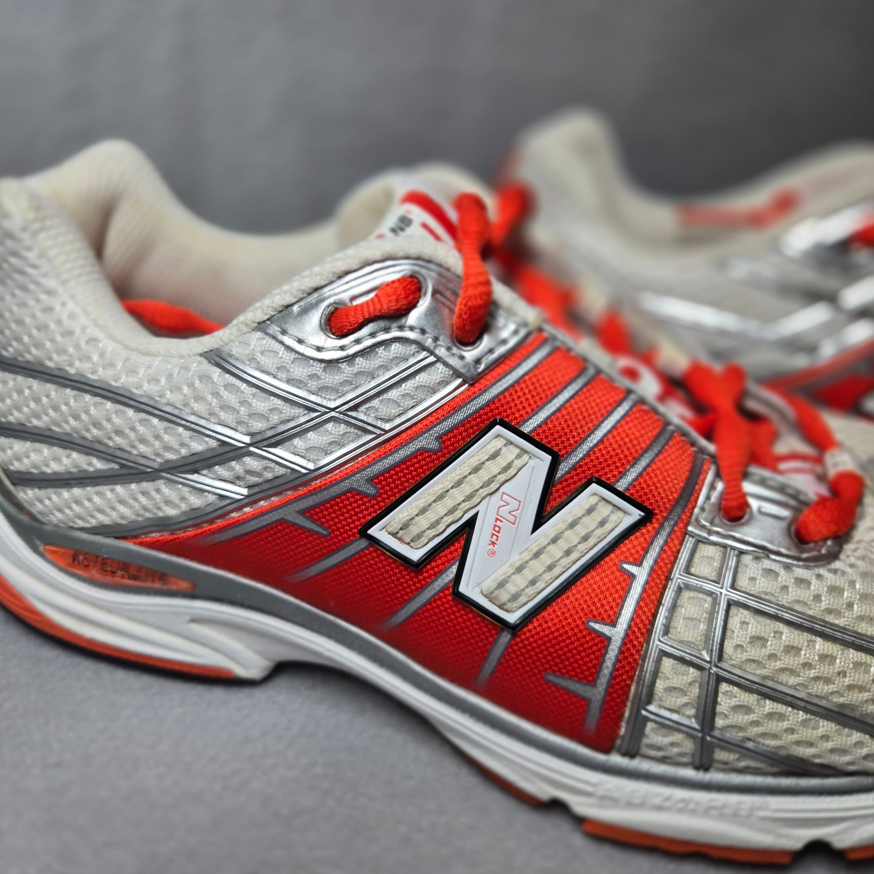 New Balance 940 Running Shoes Size 7.5 - Thumbnail 6