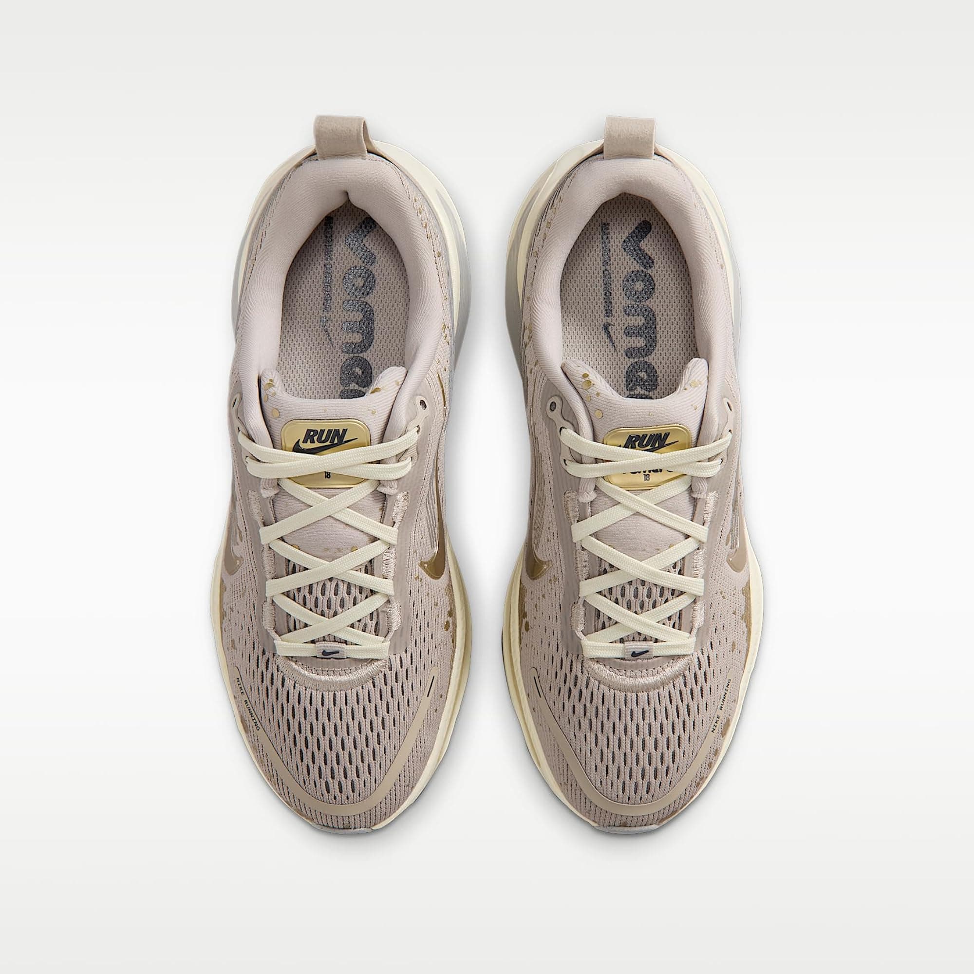 Nike Vomero 18 Big Kids' Road Running Shoes (Cream II/Coconut Milk/Light Smoke G - Thumbnail 4