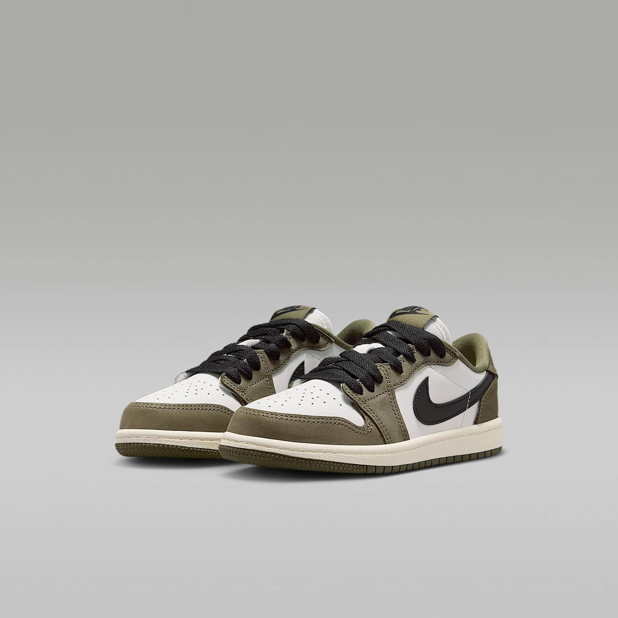 Air Jordan 1 Retro Low 'Medium Olive and Summit White' Little Kids' Shoes (Mediu - Thumbnail 5