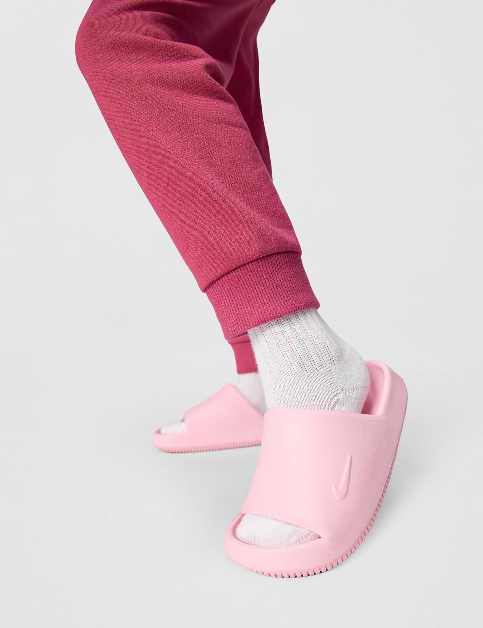 Nike Unisex Kids' Calm Slides 2.0 - Boys and Girls Sandals - Medium Soft Pink/Me - Thumbnail 2