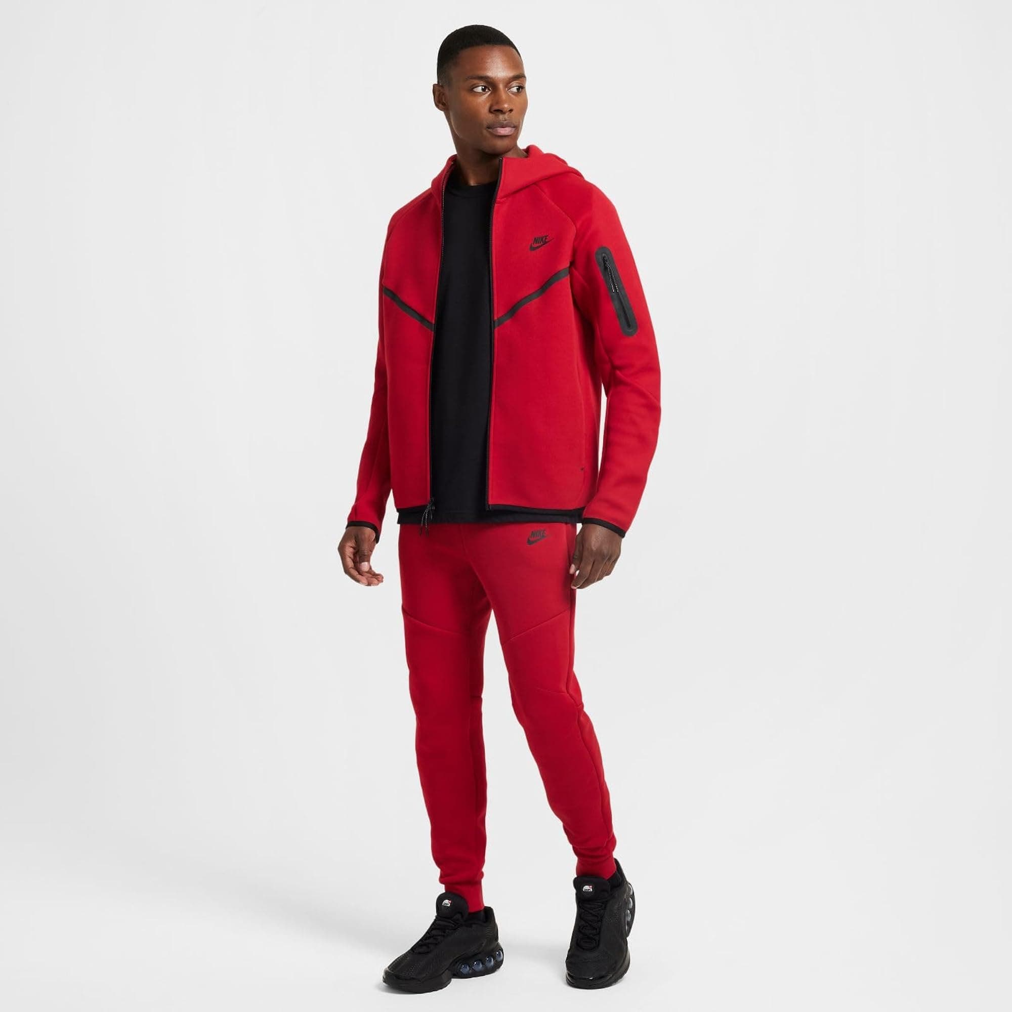 Tech Jogger - Gym Red/Black - M - Thumbnail 8