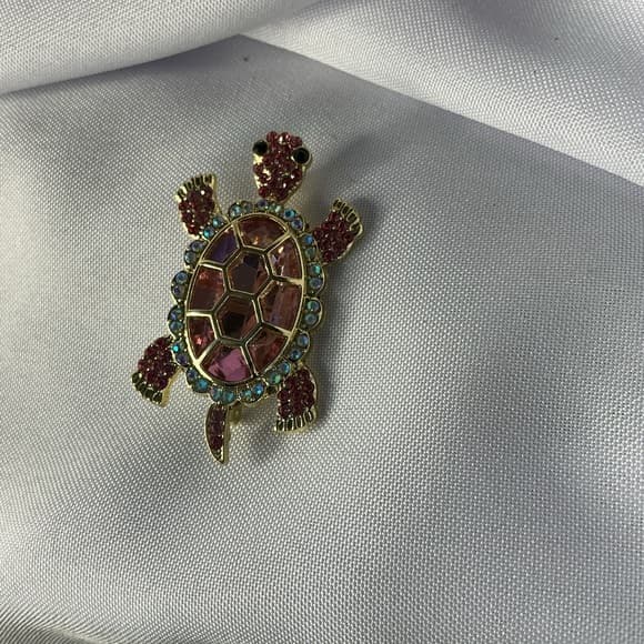⭐ Red Sea Turtle Brooch Rhinestone Gold Tone Beachy Pin - Thumbnail 5