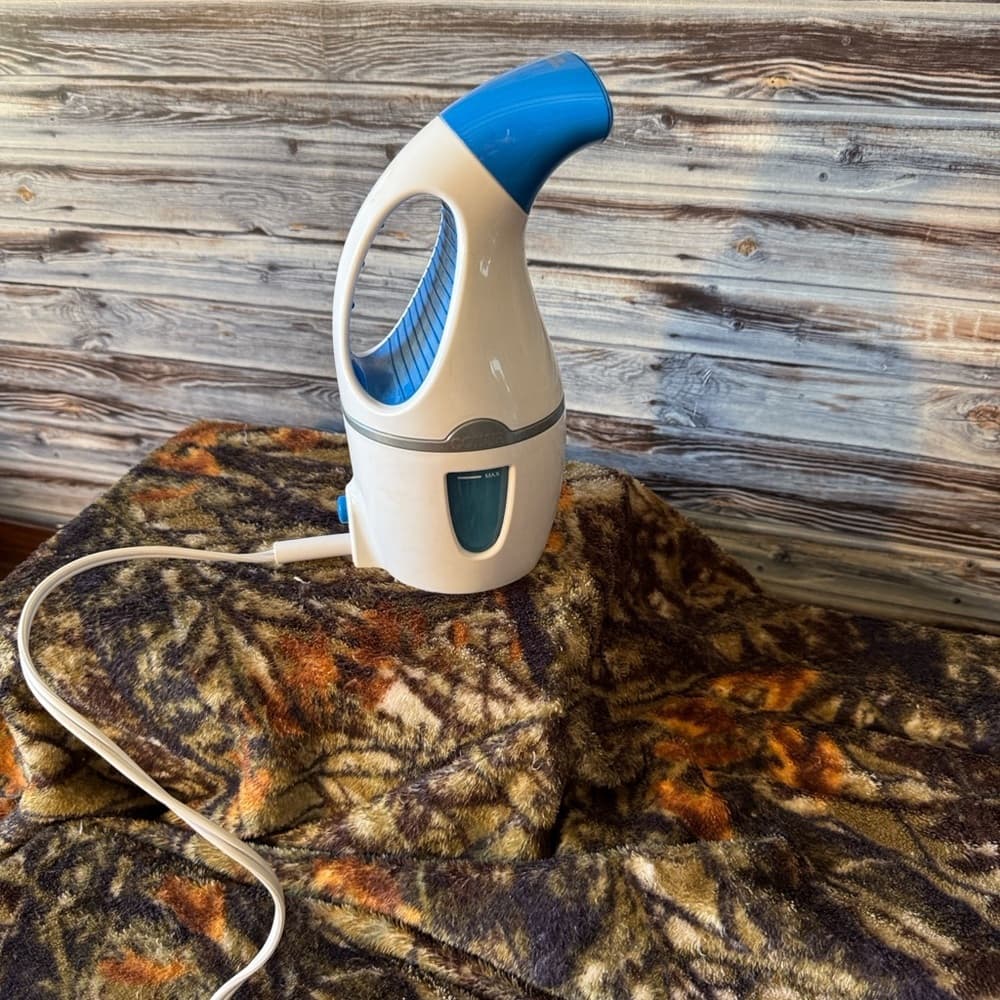Portable Blue and White Garment Steamer - Thumbnail 7