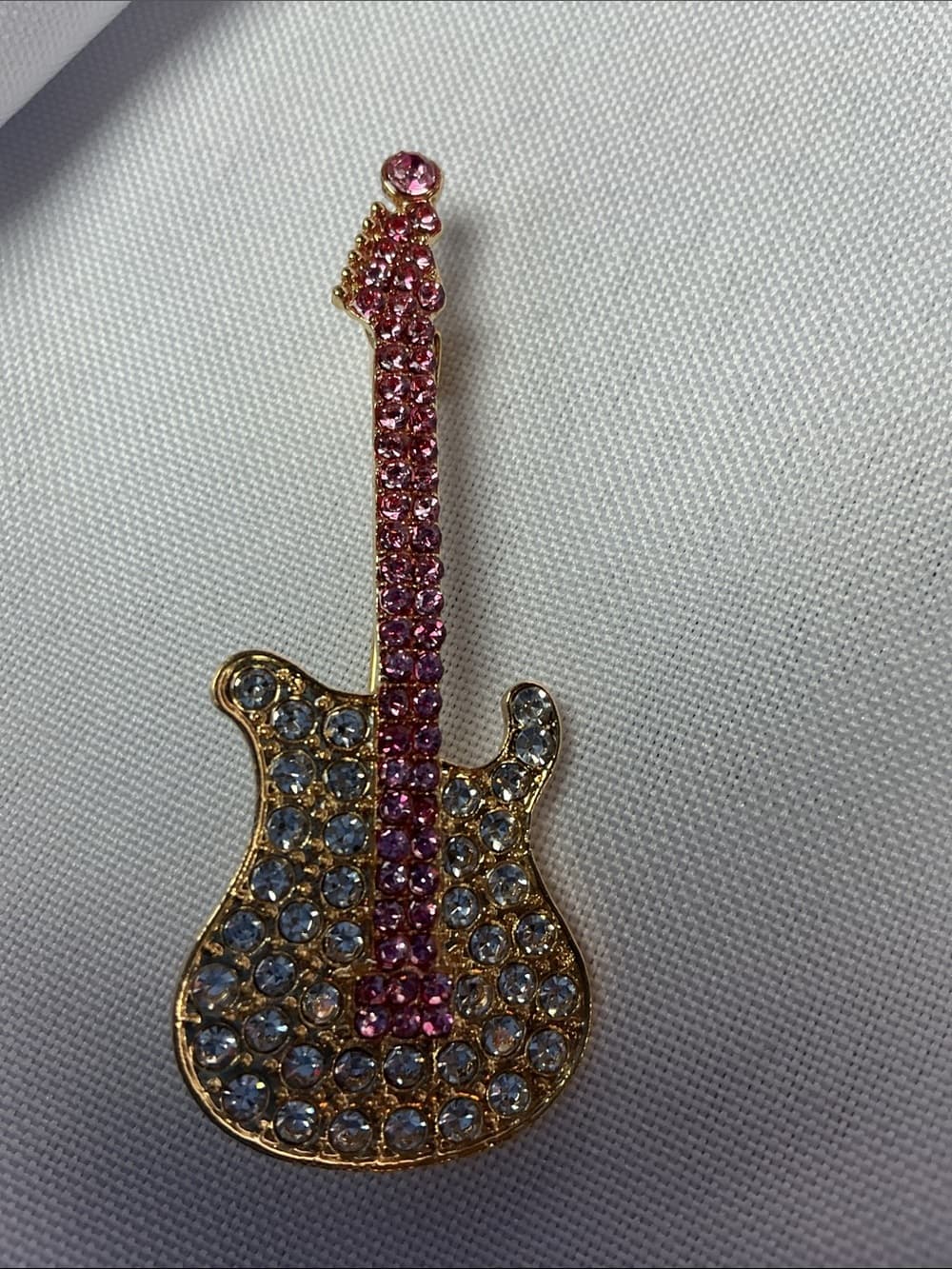⭐ Pink Rhinestone Guitar Brooch Rock Star Crystal Statement Pin - Thumbnail 2