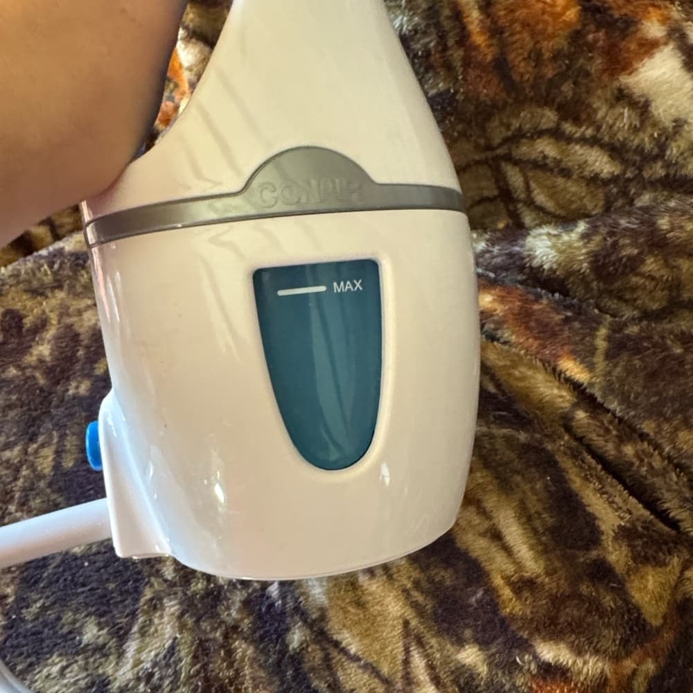 Portable Blue and White Garment Steamer - Thumbnail 5