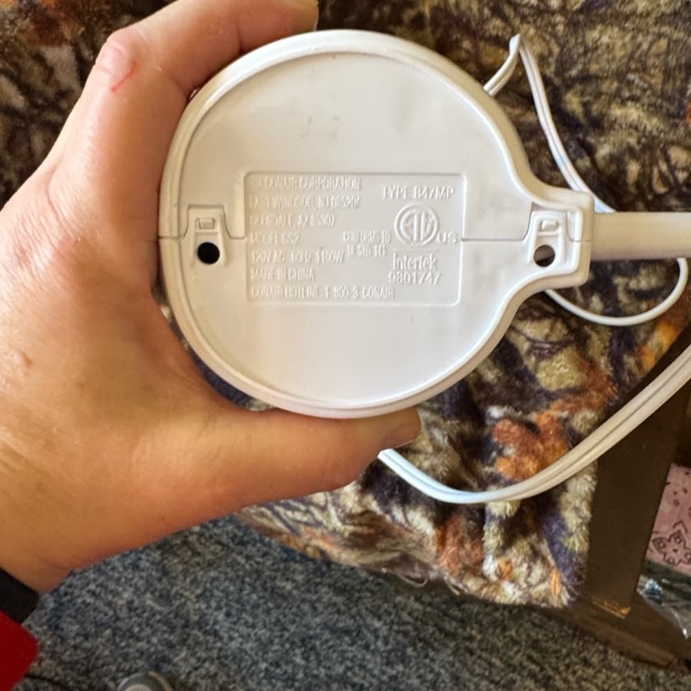 Portable Blue and White Garment Steamer - Thumbnail 6