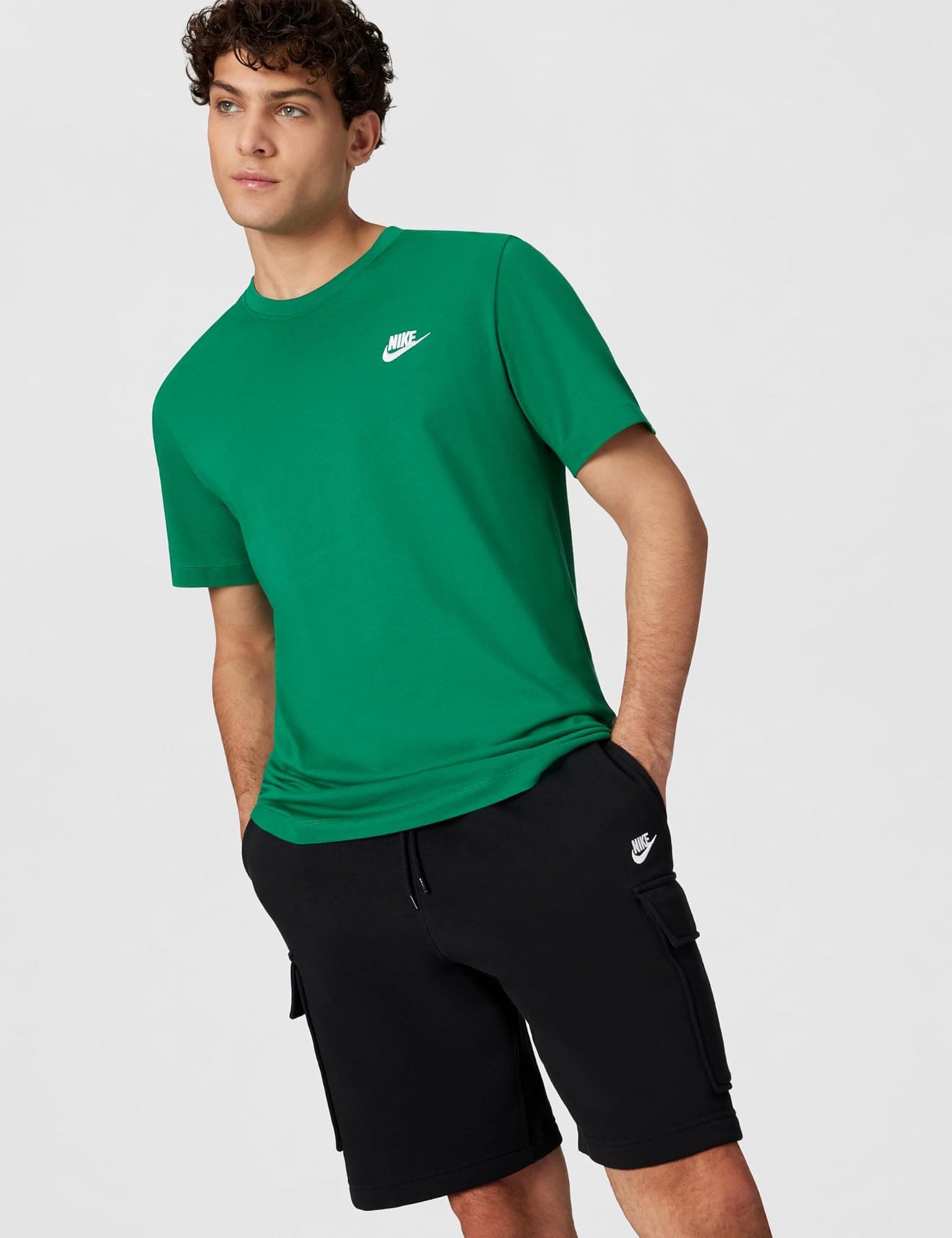 Nike Men's Sportswear Club T-Shirt - Green - M - Thumbnail 5