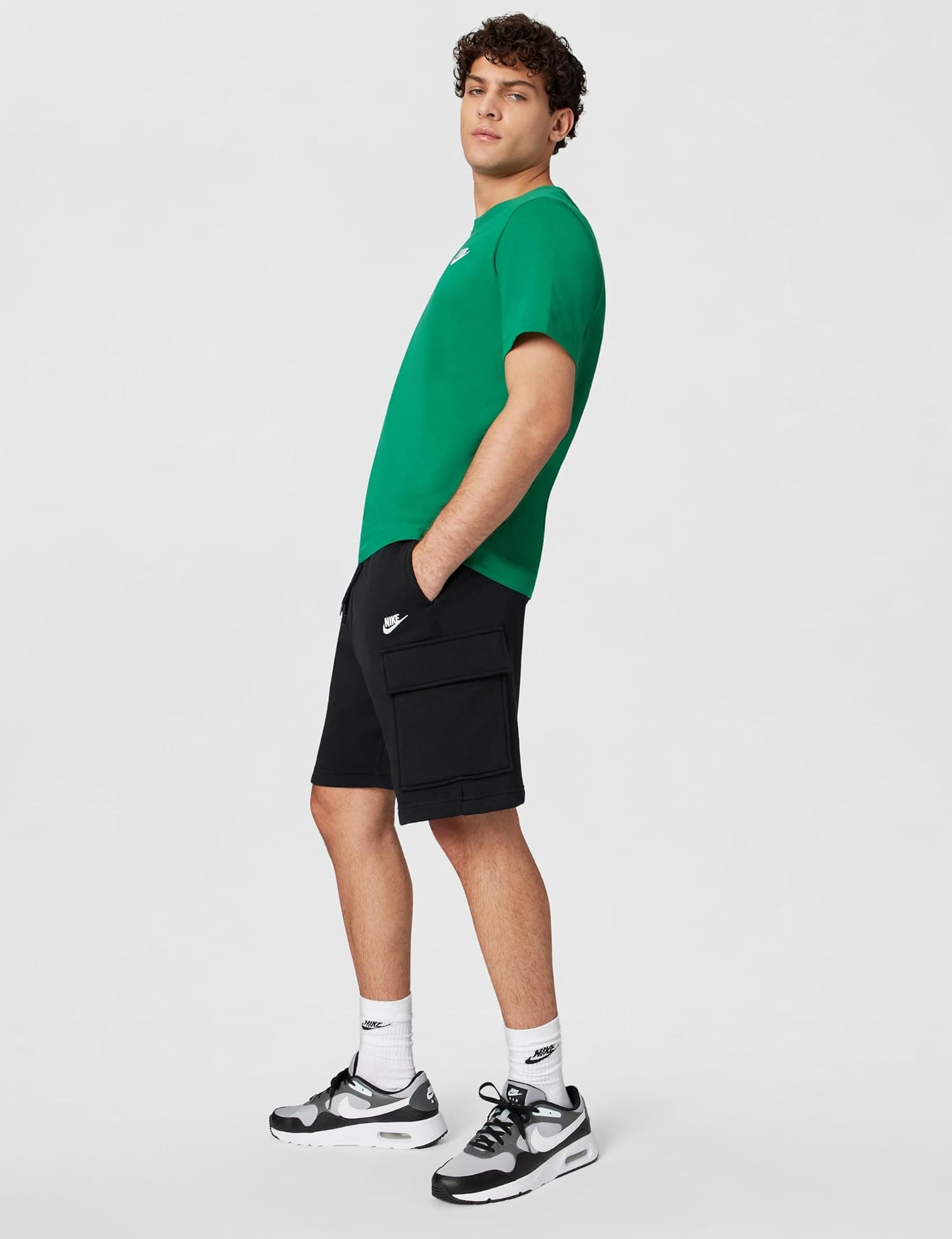 Nike Men's Sportswear Club T-Shirt - Green - M - Thumbnail 6
