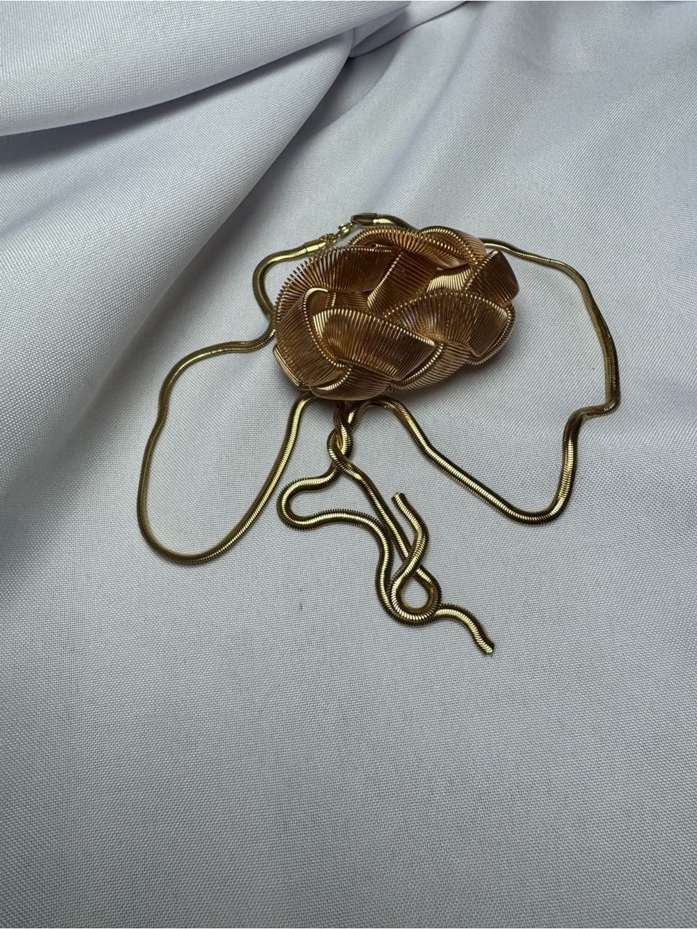 Gold Tone Braided Flower Pendant Necklace - Thumbnail 4