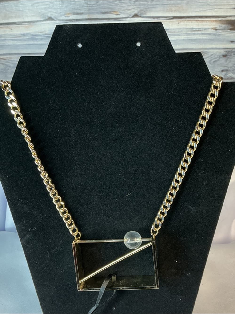 Gold Chunky Chain Necklace Geometric Clear Acrylic Statement Pendant - Thumbnail 3