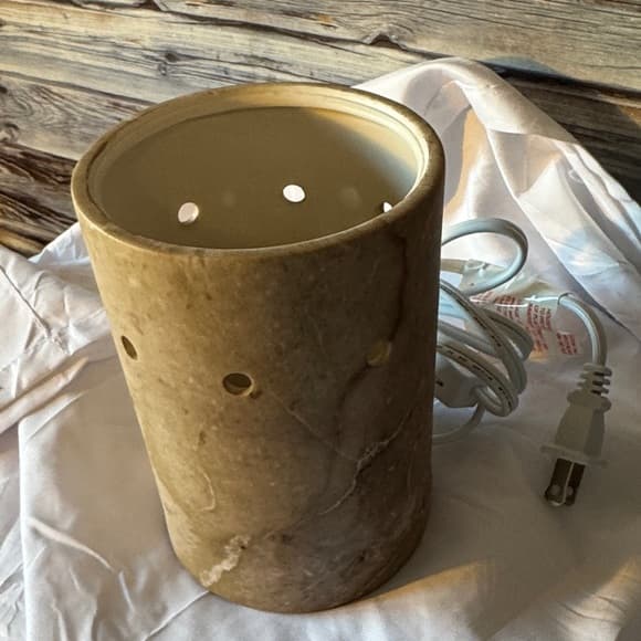 Scentsy Authentic Home Green and Gray Design - Thumbnail 5