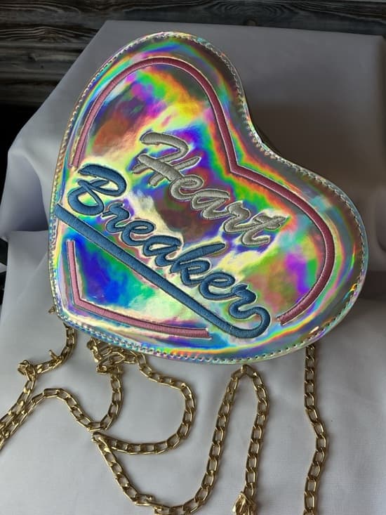 ⭐ Heart Breaker Holographic Heart Crossbody Chain Strap Statement Purse - Thumbnail 8