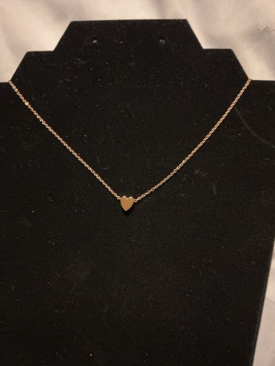 Delicate Gold Heart Pendant Necklace for Women - Thumbnail 4