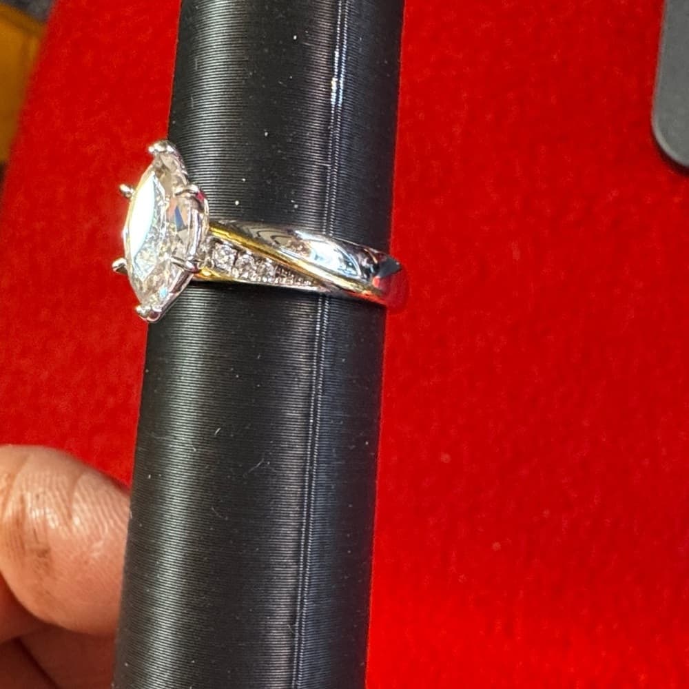Elegant Silver and Gold Women's Ring - Thumbnail 4