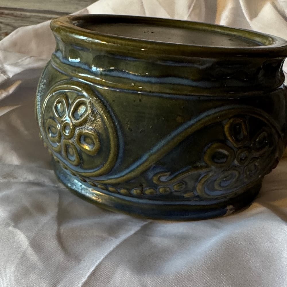 Ornate Green Ceramic Warmer