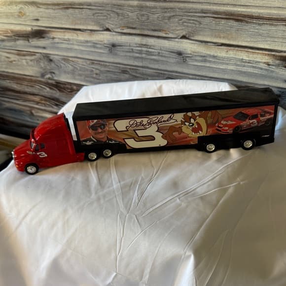 Dale Earnhardt truck and red trailer - Thumbnail 7