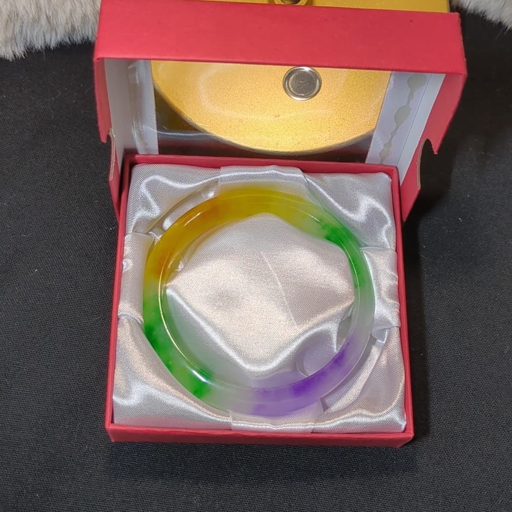 Multicolor Jade Style Bangle Bracelet Green Purple Yellow Gift Box - Thumbnail 3