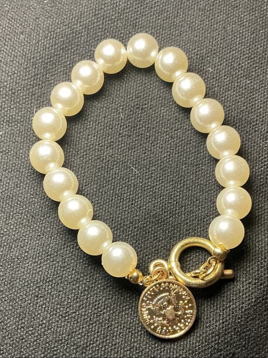 ⭐ Pearl Charm Bracelet Gold Toggle Clasp Elegant Stretch Bracelet - Thumbnail 7