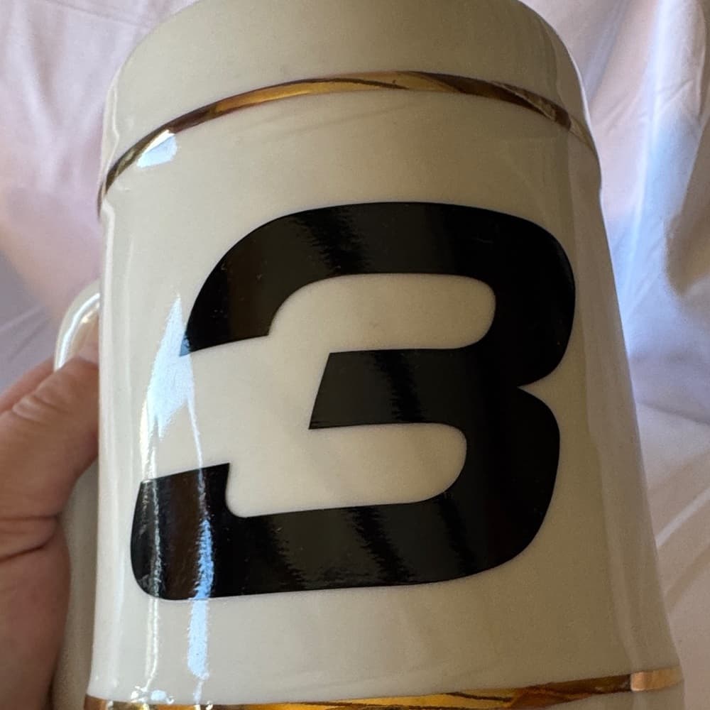 Dale Earnhardt Sr. Ceramic stein. - Thumbnail 5