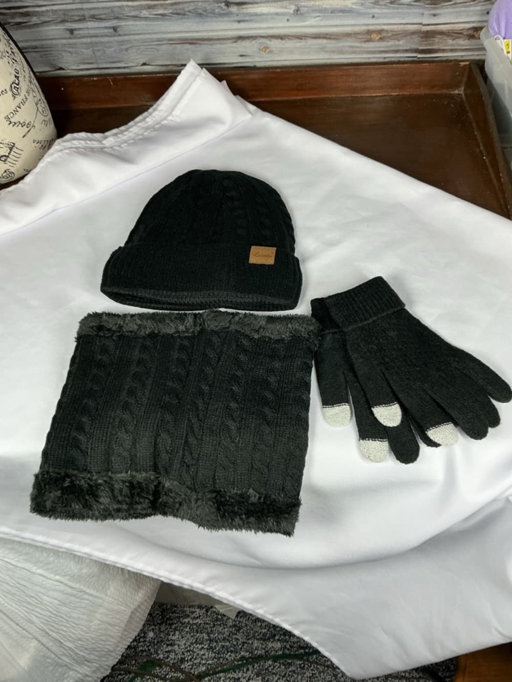 ⭐ 3pc Winter Set Beanie Scarf Gloves Black Fleece Lined Touchscreen - Thumbnail 4