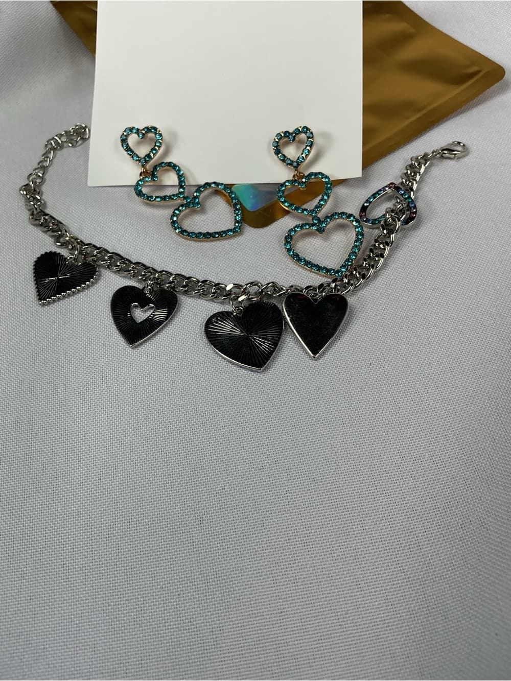 ⭐ Y2K Blue Rhinestone Heart Earrings & Silver Heart Charm Bracelet Set - Thumbnail 2