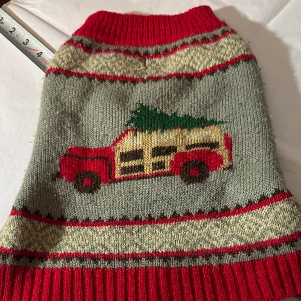Cozy Red and Gray Dog Sweater with Car Design - Thumbnail 3
